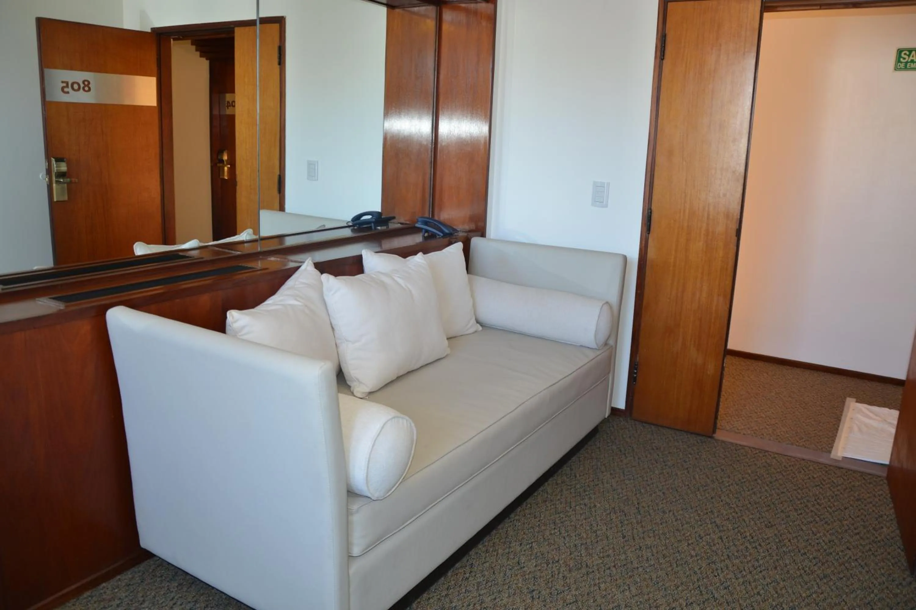 Lobby or reception in Hotel de la Cañada