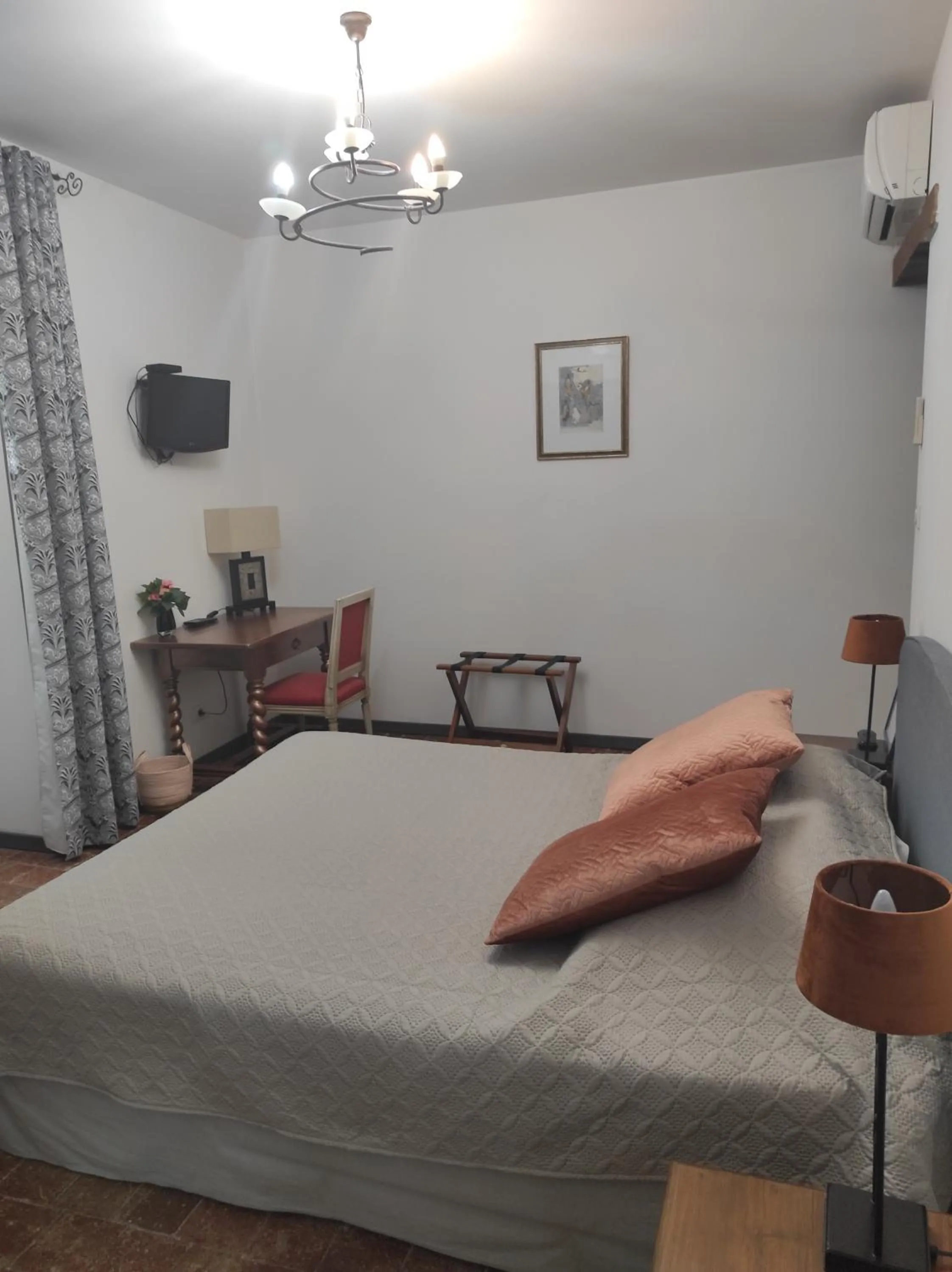 Photo of the whole room, Bed in Logis Hôtel Restaurant Gîte La Bastide du Vébron