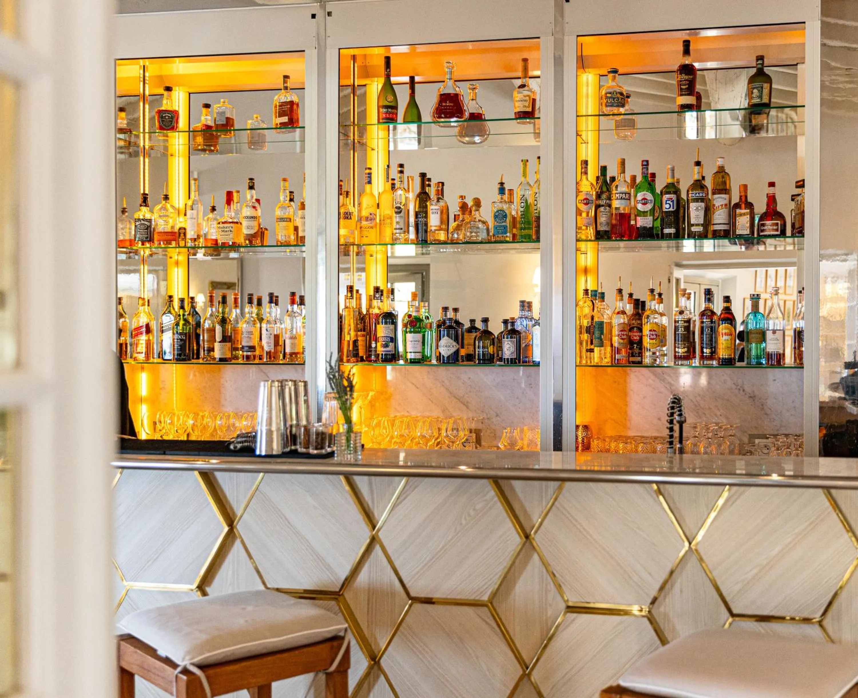 Lounge or bar in Mas des Herbes Blanches Hôtel & Spa – Relais & Châteaux