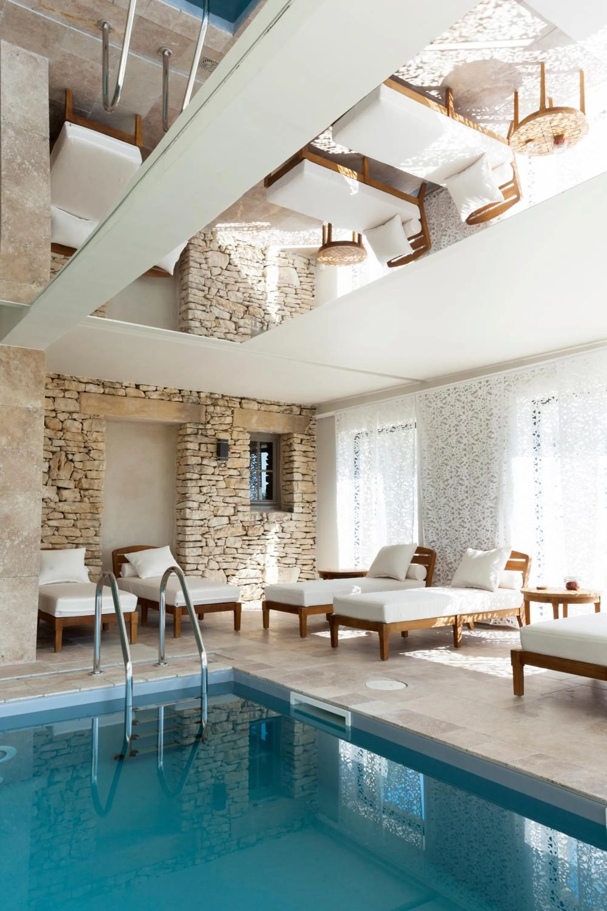 Solarium in Mas des Herbes Blanches Hôtel & Spa – Relais & Châteaux