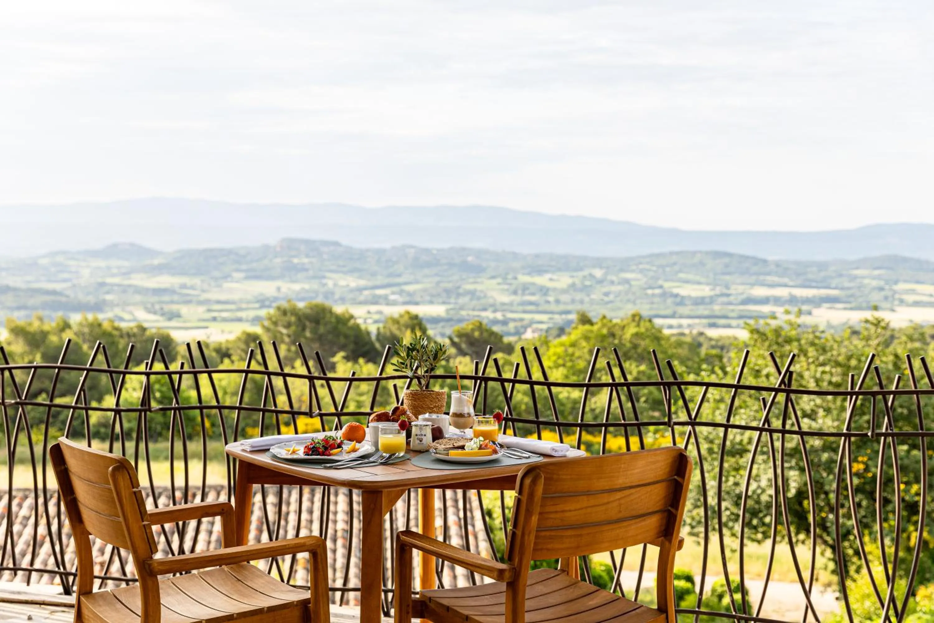 Day in Mas des Herbes Blanches Hôtel & Spa – Relais & Châteaux