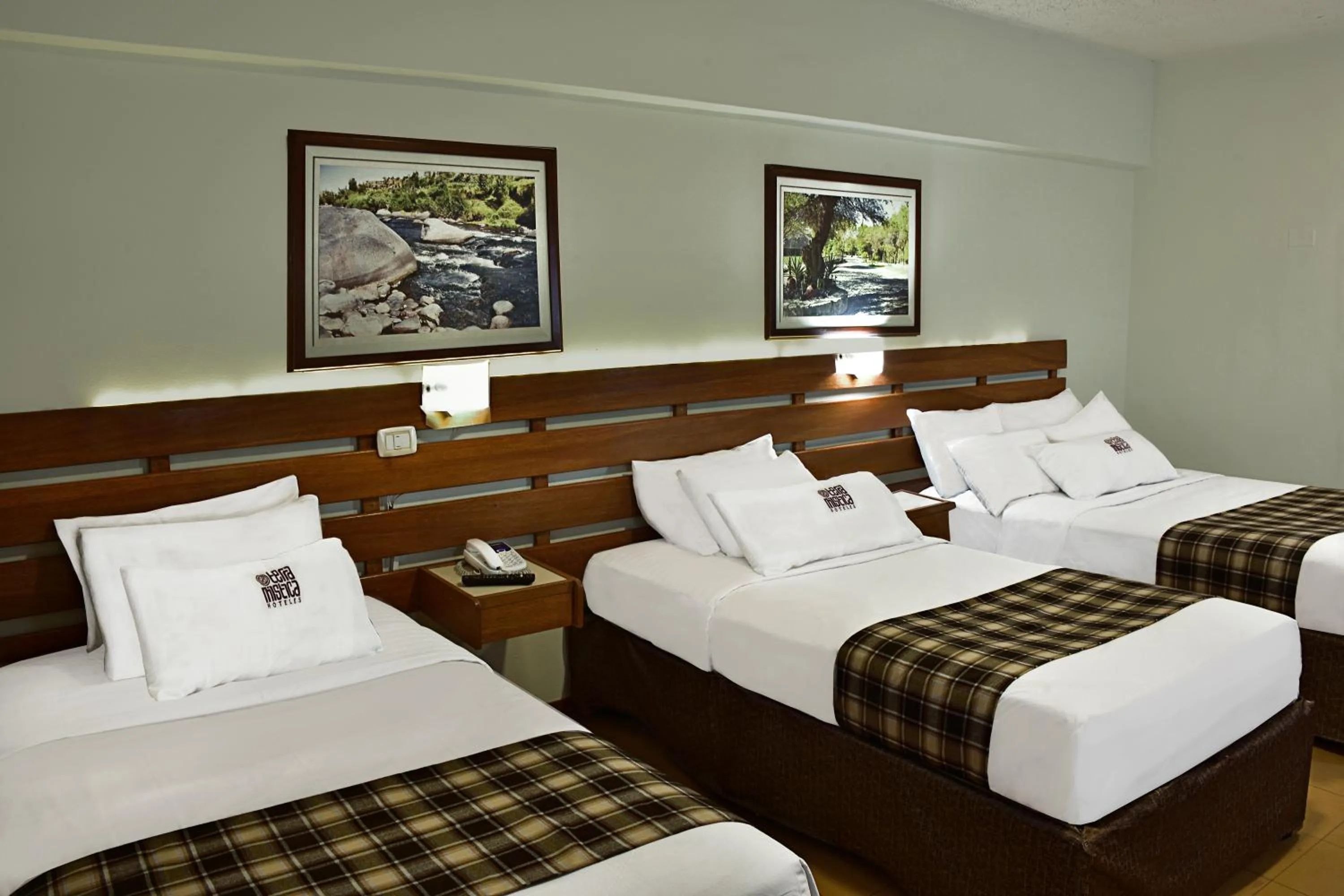 Photo of the whole room, Bed in TERRAMISTICA CENTRO BY Casa Consuelo