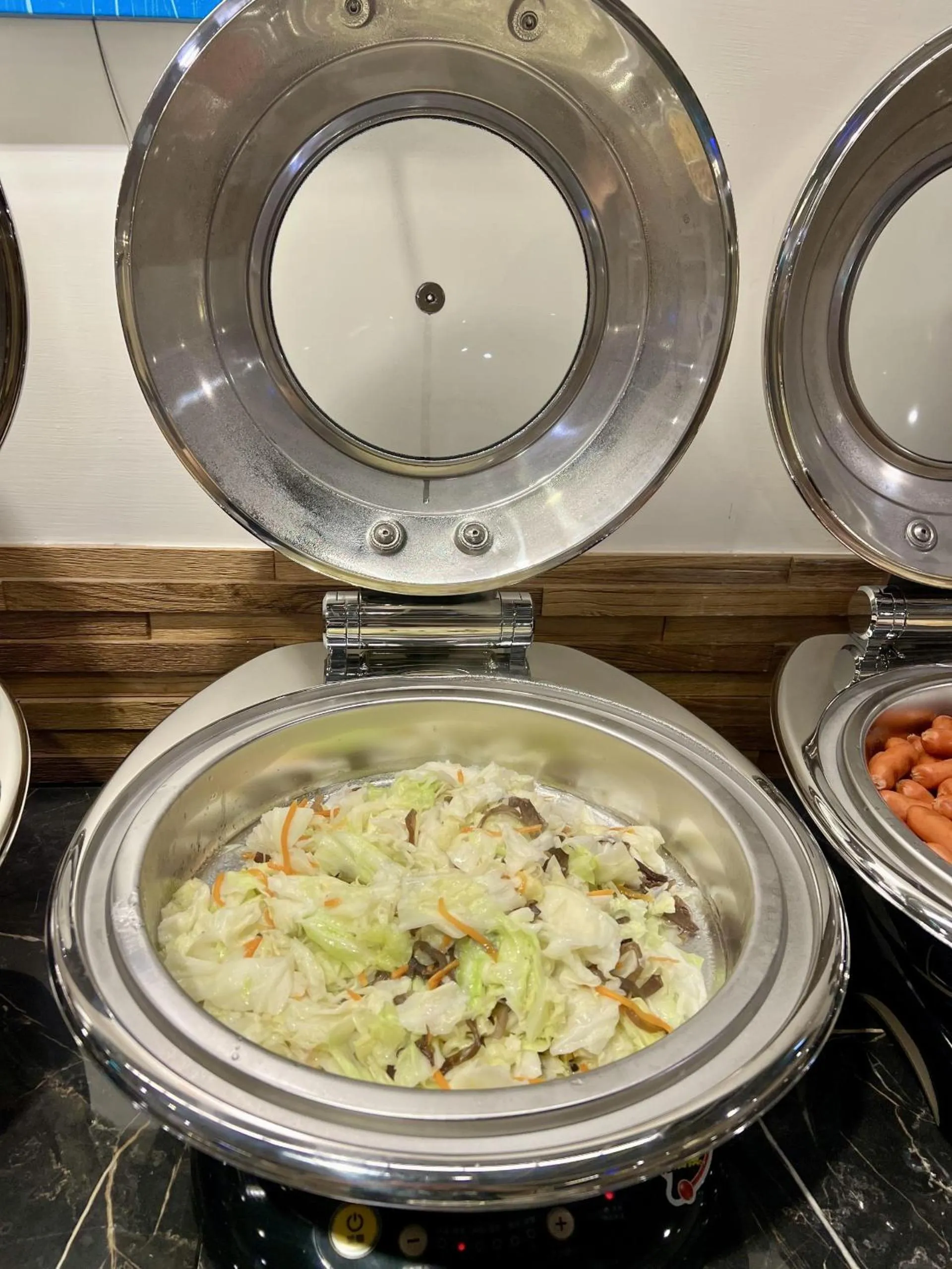 Breakfast in City Hotel