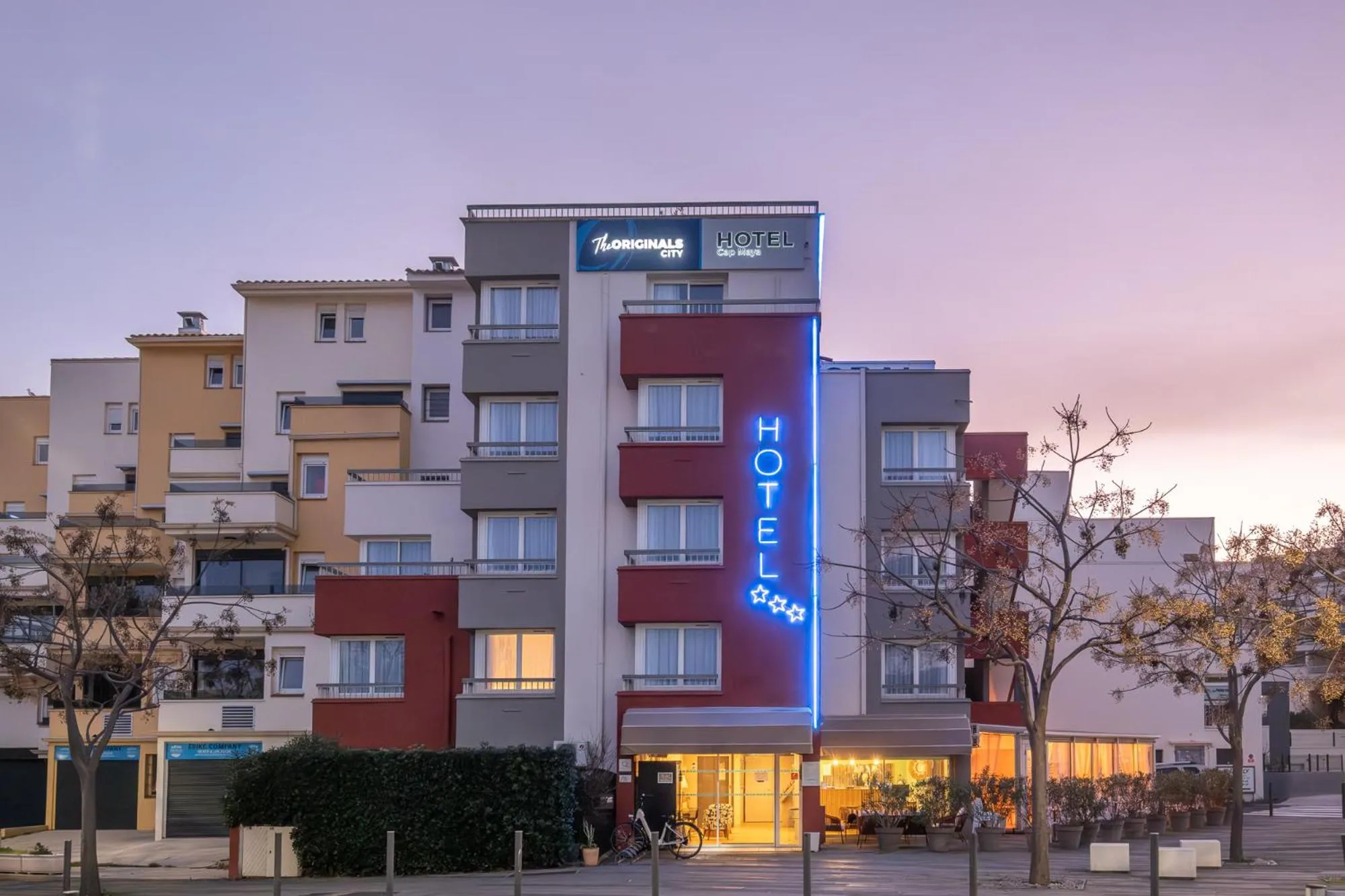 Property building in Brit Hotel Opal Centre Port