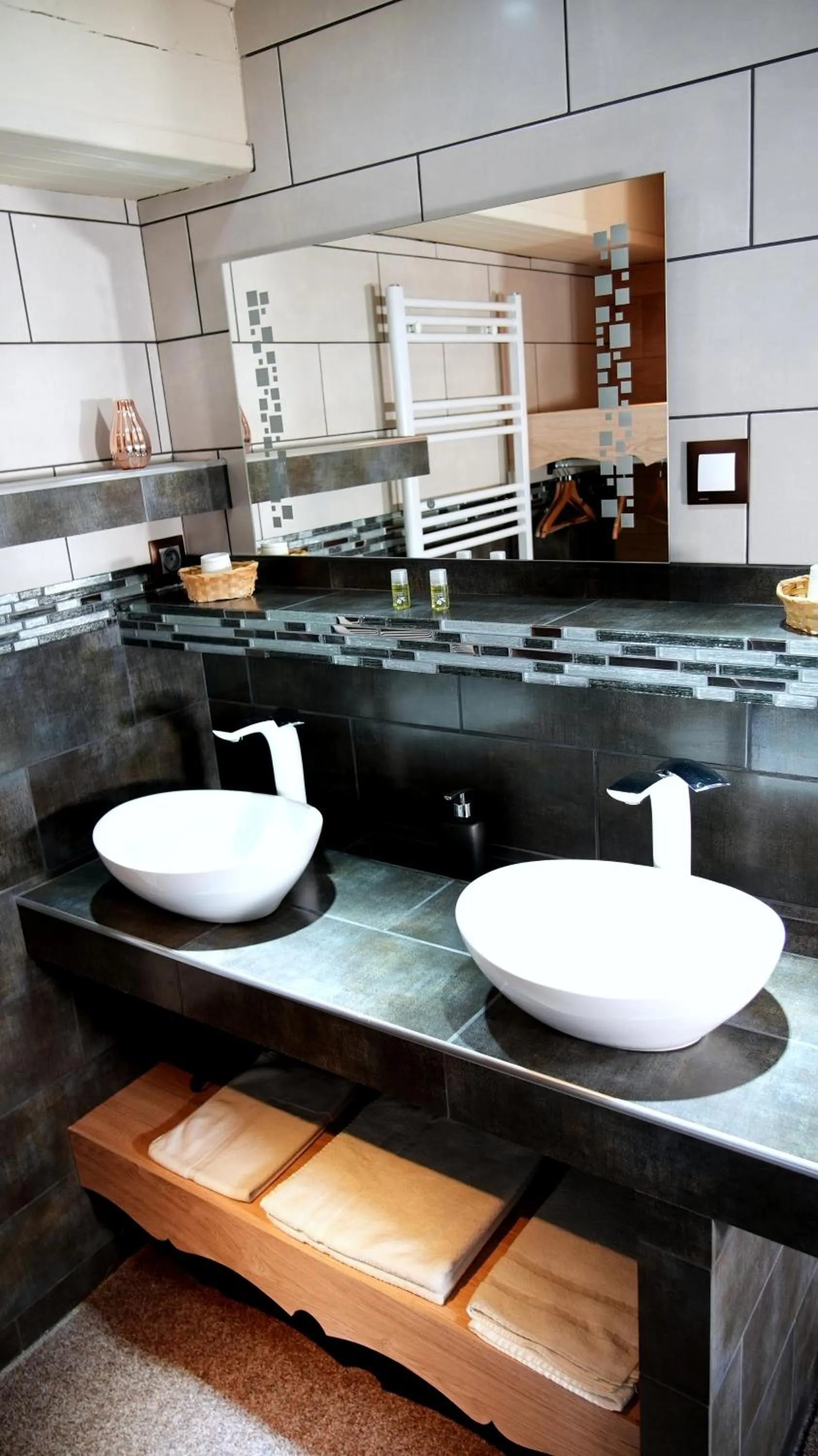 Bathroom in La Sapinière St Lary Soulan