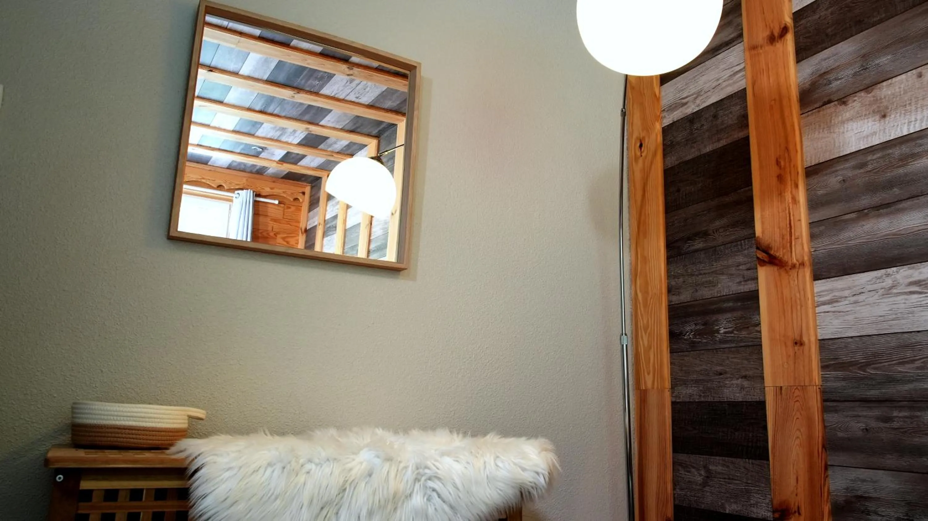 Decorative detail, Bed in La Sapinière St Lary Soulan