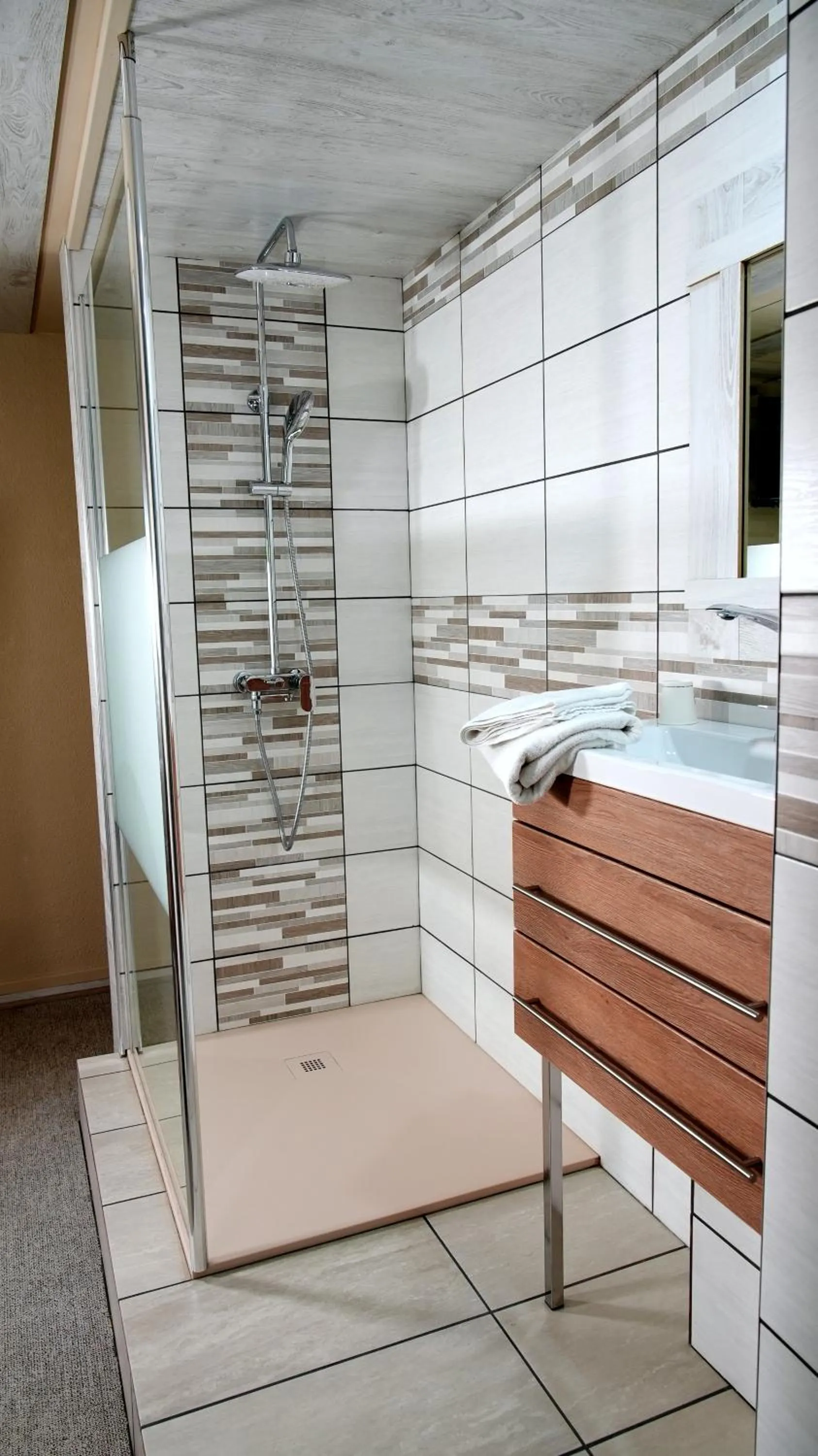 Shower in La Sapinière St Lary Soulan