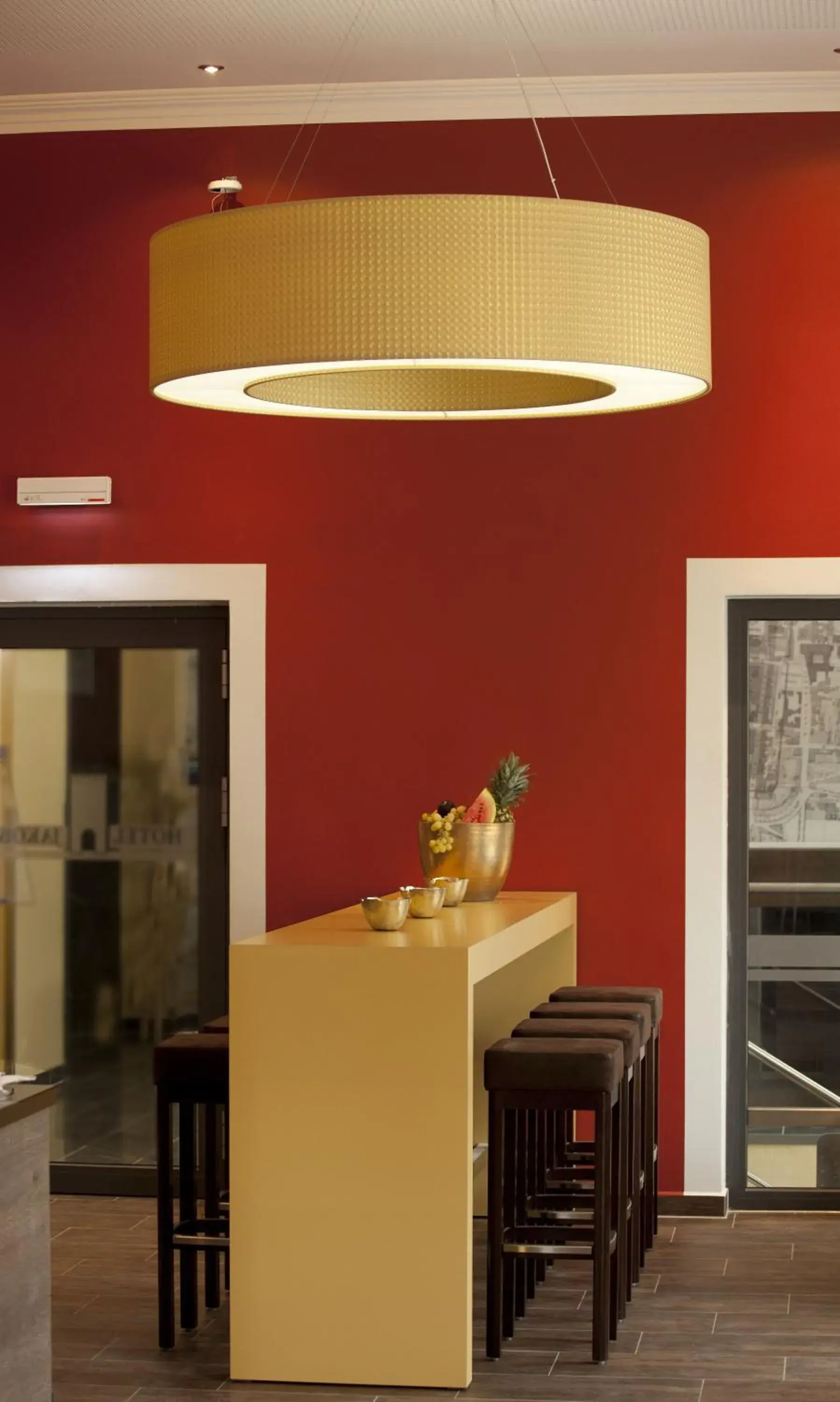 Lounge or bar in Hotel Jakob Regensburg DownTown, Best Western Signature Collection Lounge or bar in Hotel Jakob Regensburg DownTown, Best Western Signature Collection