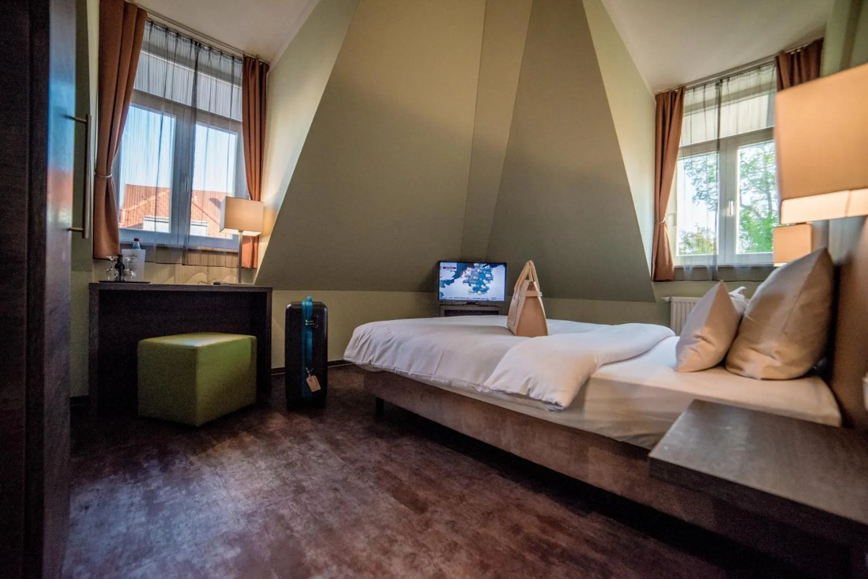 Day, Bed in Hotel Jakob Regensburg DownTown, Best Western Signature Collection