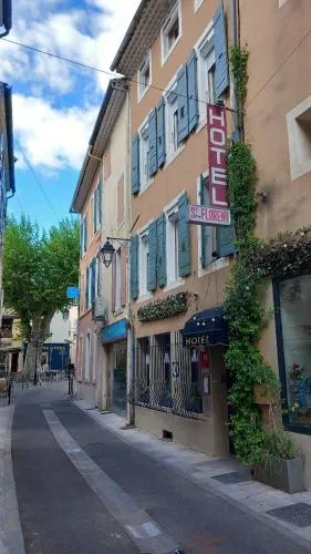 Hôtel Saint-Florent, à 2 pas du Théatre Antique d'Orange