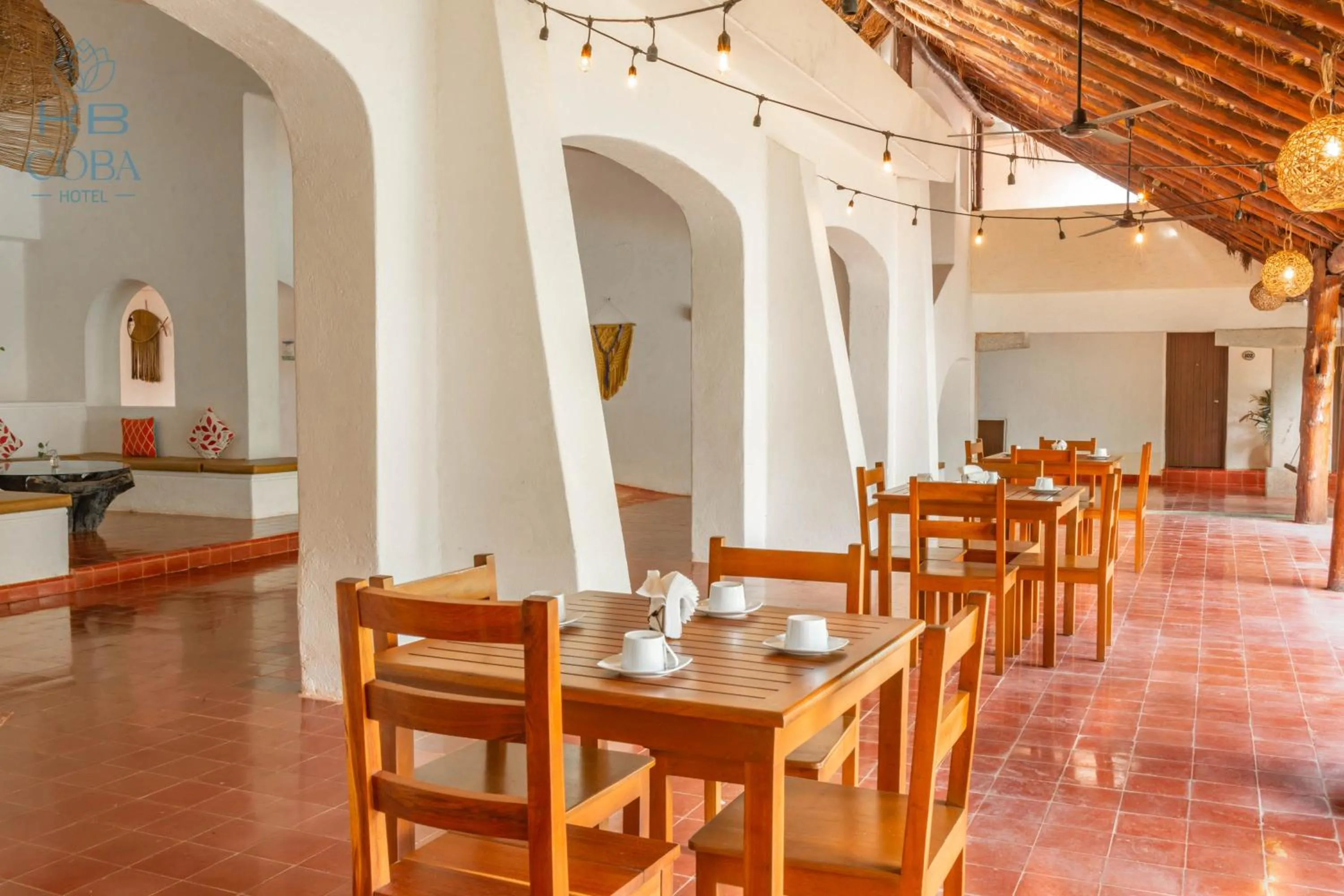 Restaurant/places to eat in Kaab Coba