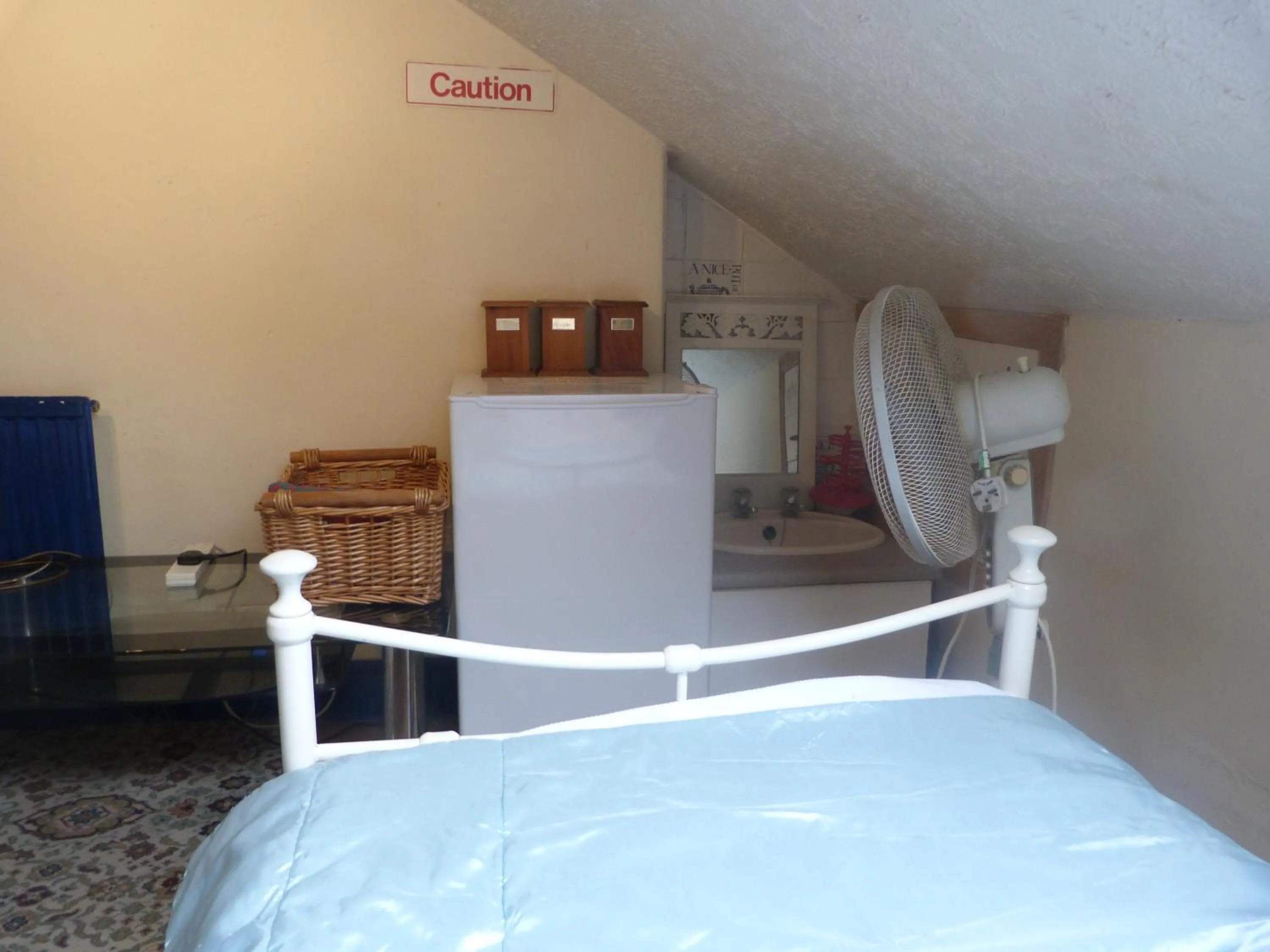 Bed in Ms McCreadys Guest House