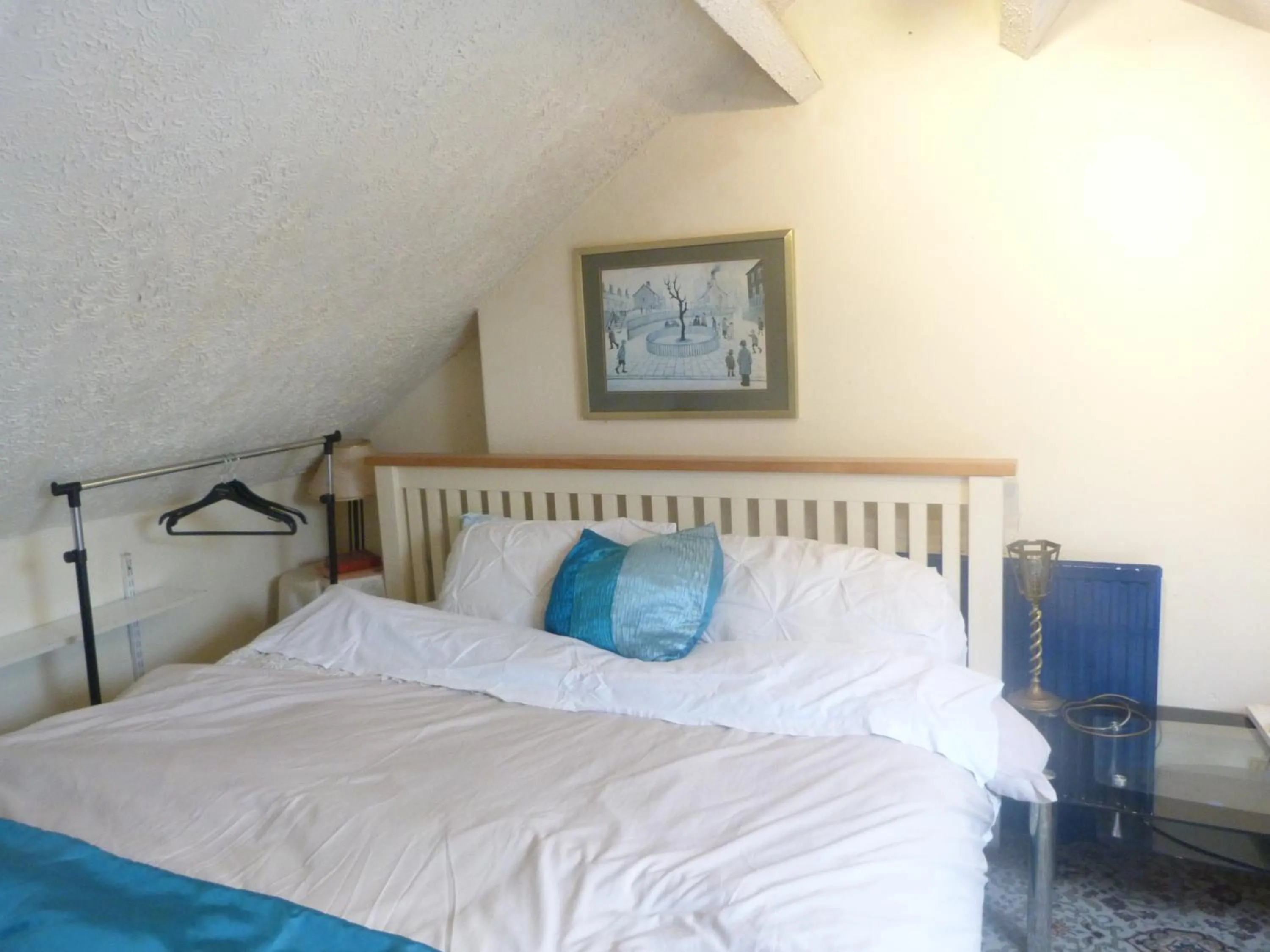 Bed in Ms McCreadys Guest House