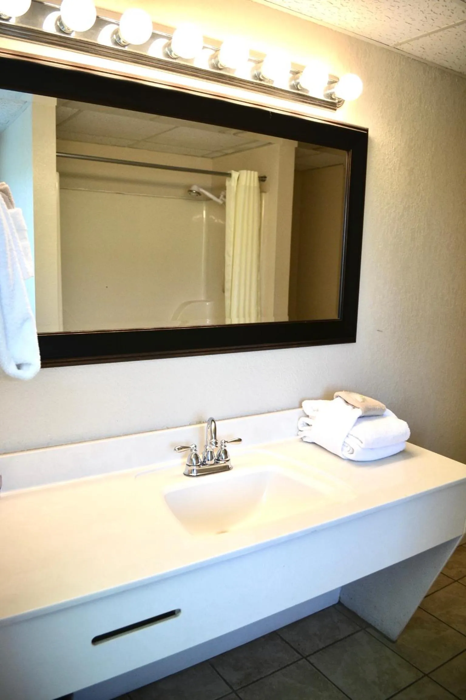 River Place Condos #509 1BD, 2 Bath