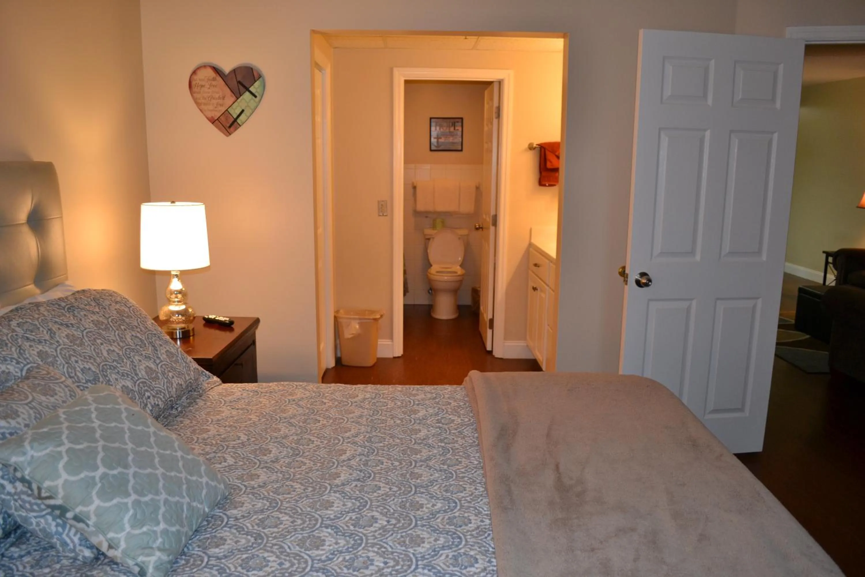 Bed in River Place Condos #504 2BD