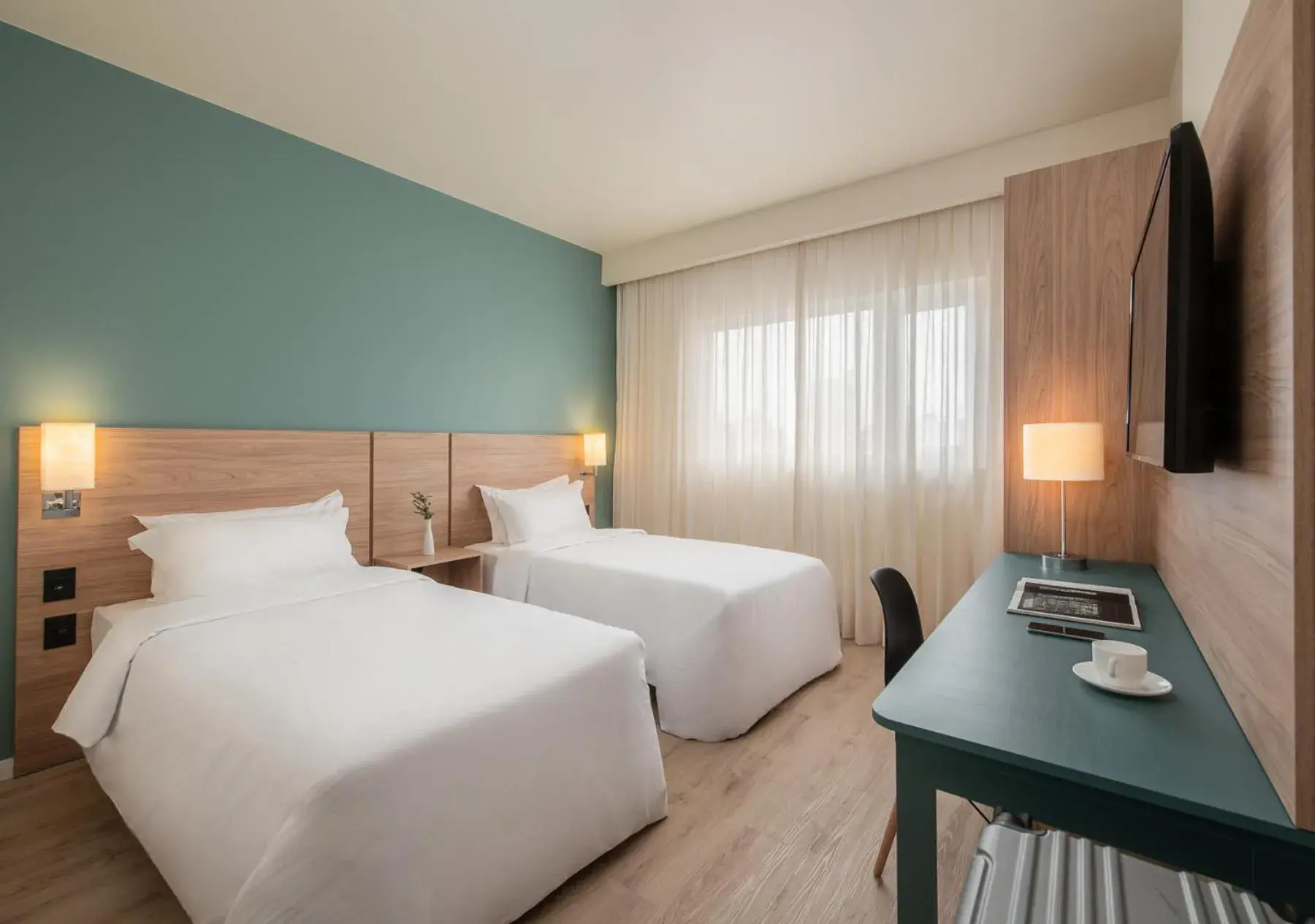 Photo of the whole room, Bed in Intercity Curitiba Batel Photo of the whole room, Bed in Intercity Curitiba Batel