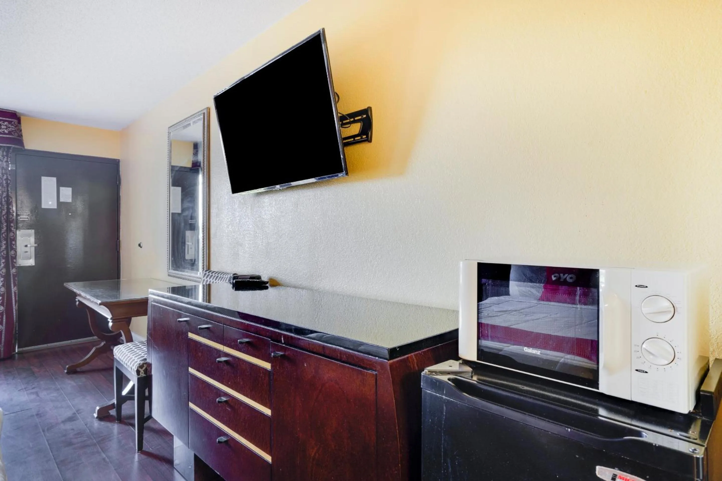 Bedroom in OYO Hotel Wade/Fayetteville I-95 South