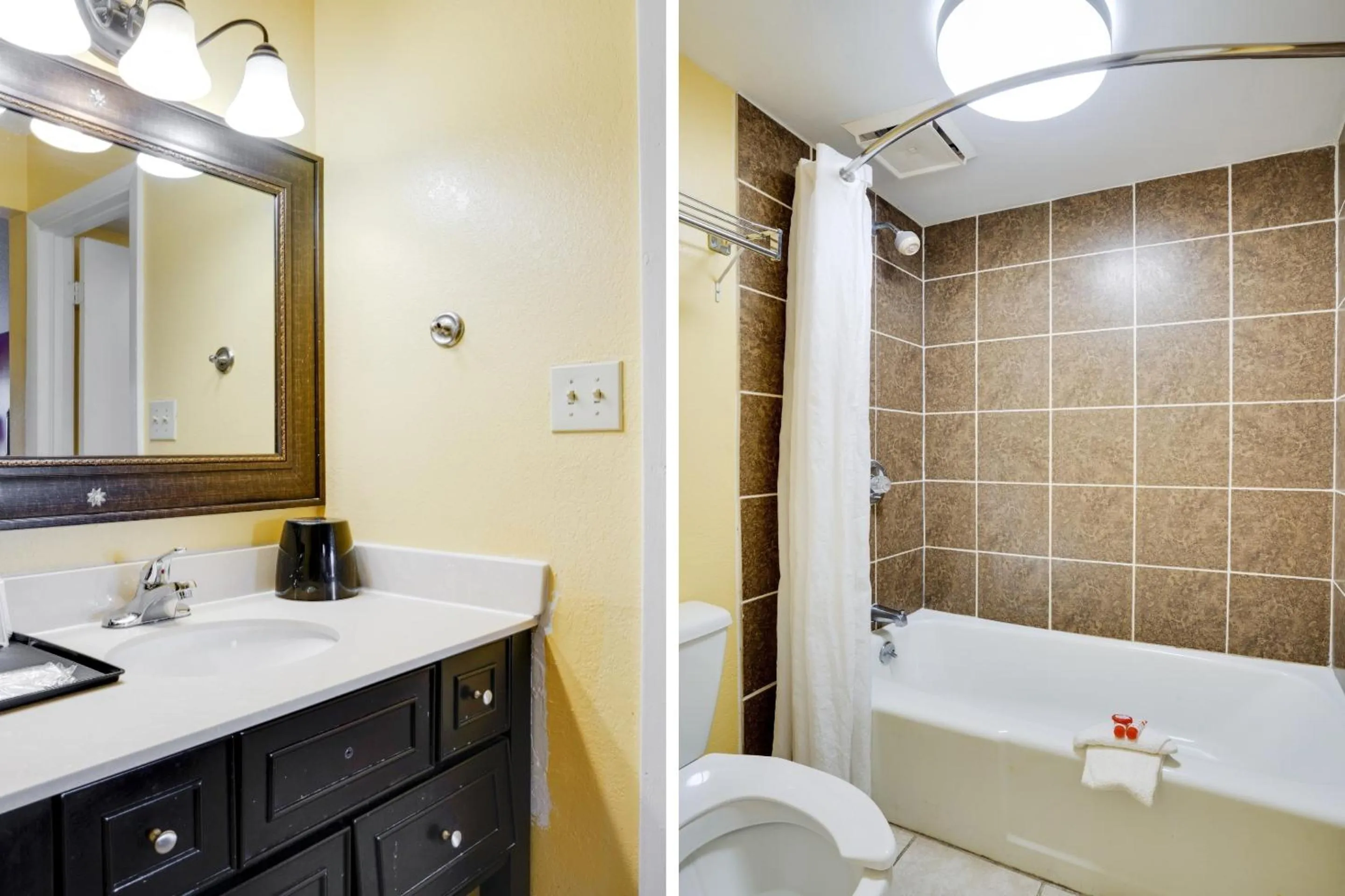 Bathroom in OYO Hotel Wade/Fayetteville I-95 South