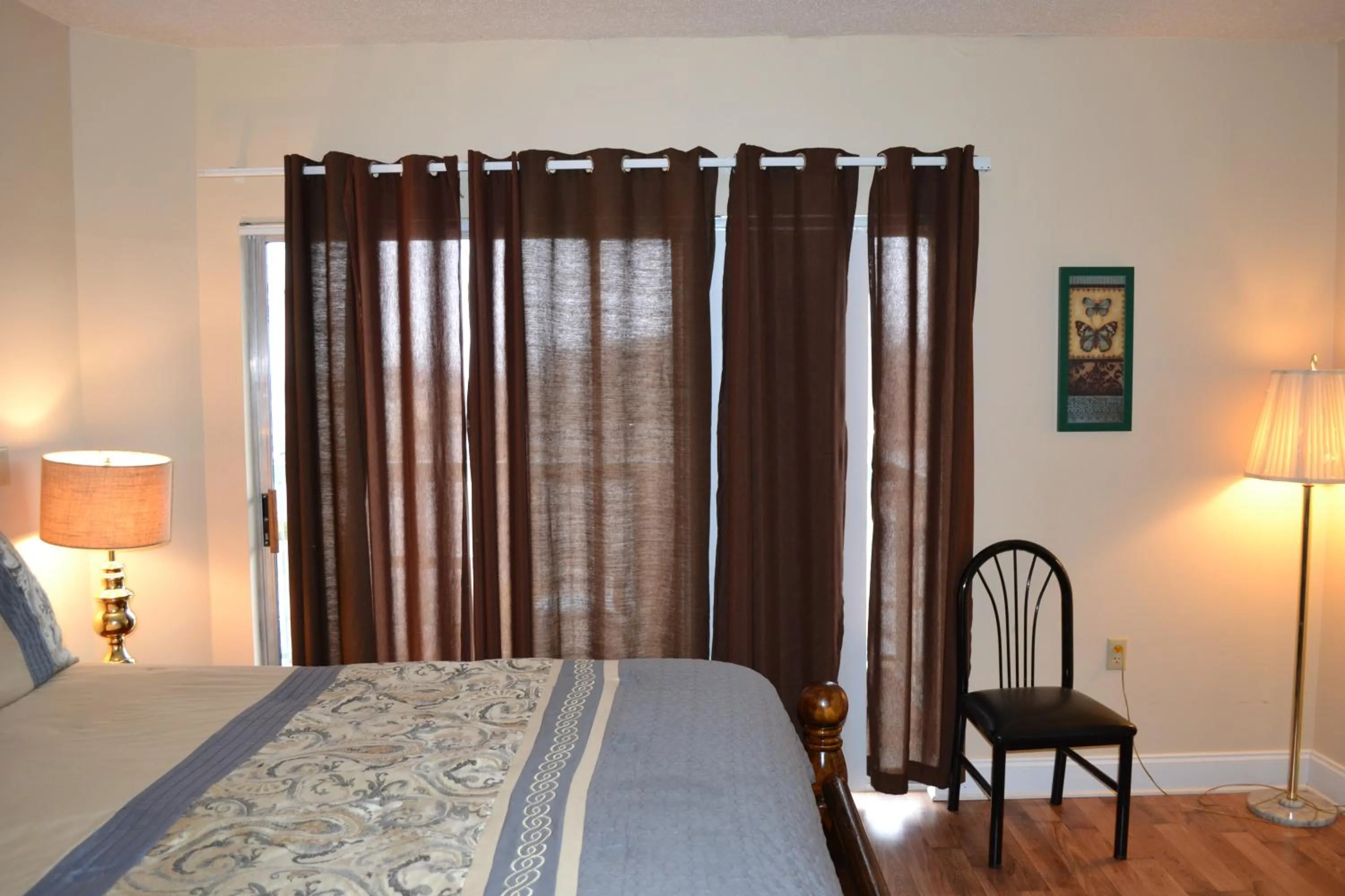 Bed in River Place Condos #411 3BD