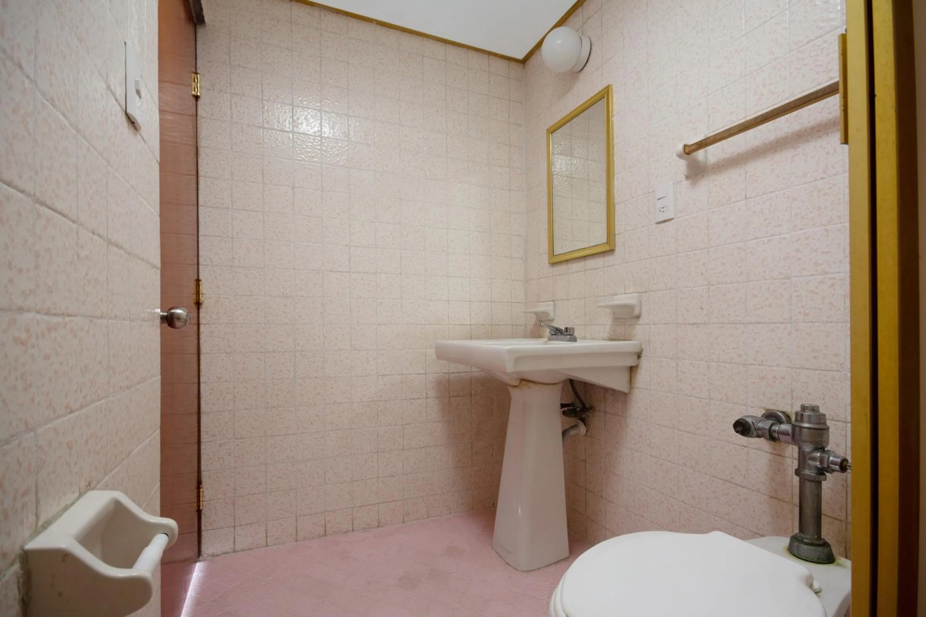 Bathroom in OYO Hotel Totonacapan, Papantla