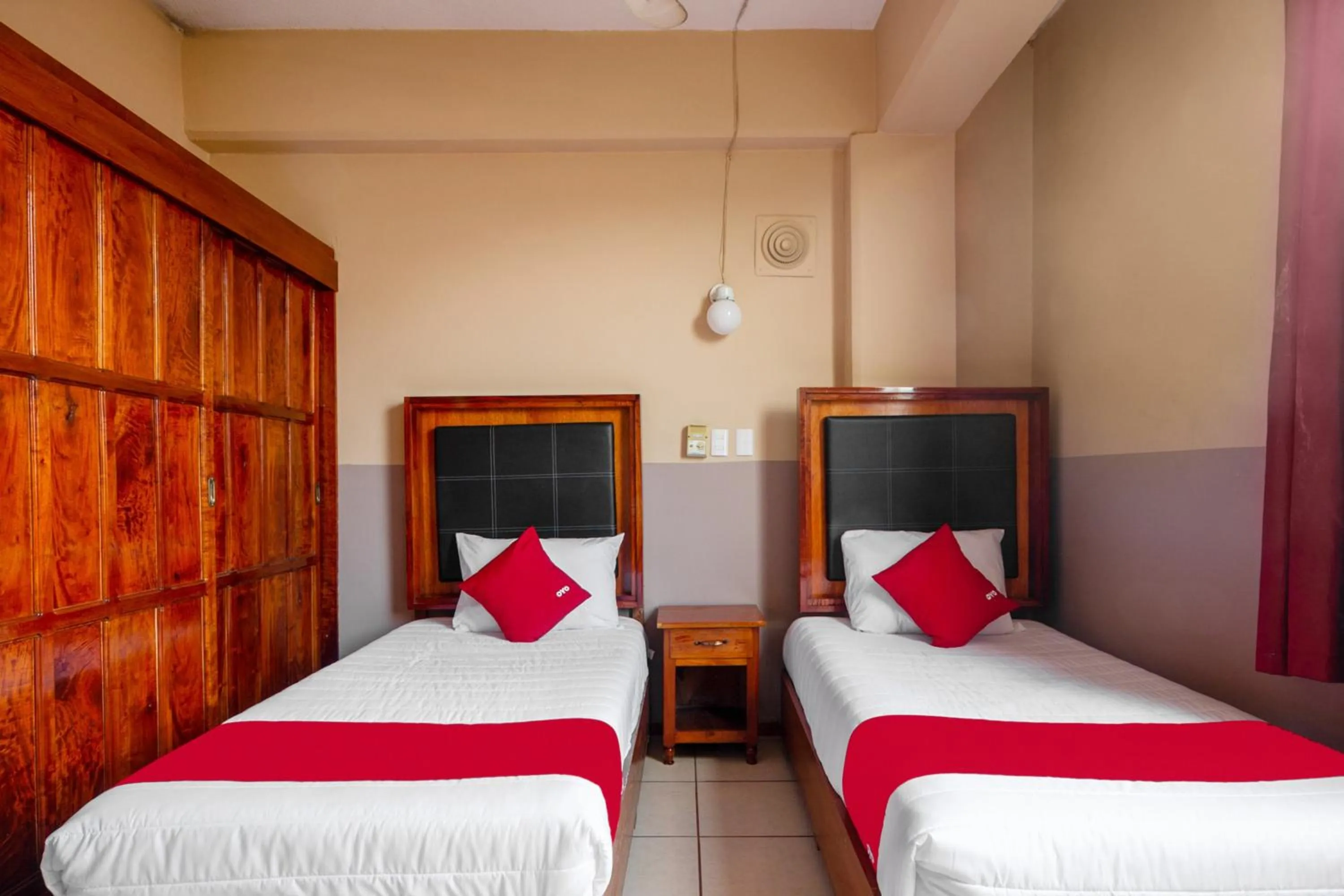 Bedroom, Bed in OYO Hotel Totonacapan, Papantla