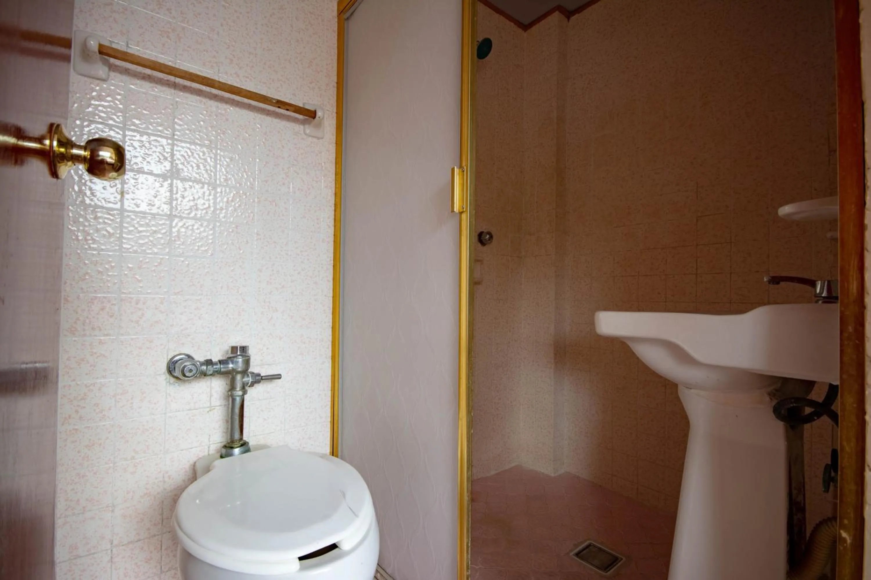 Bathroom in OYO Hotel Totonacapan, Papantla