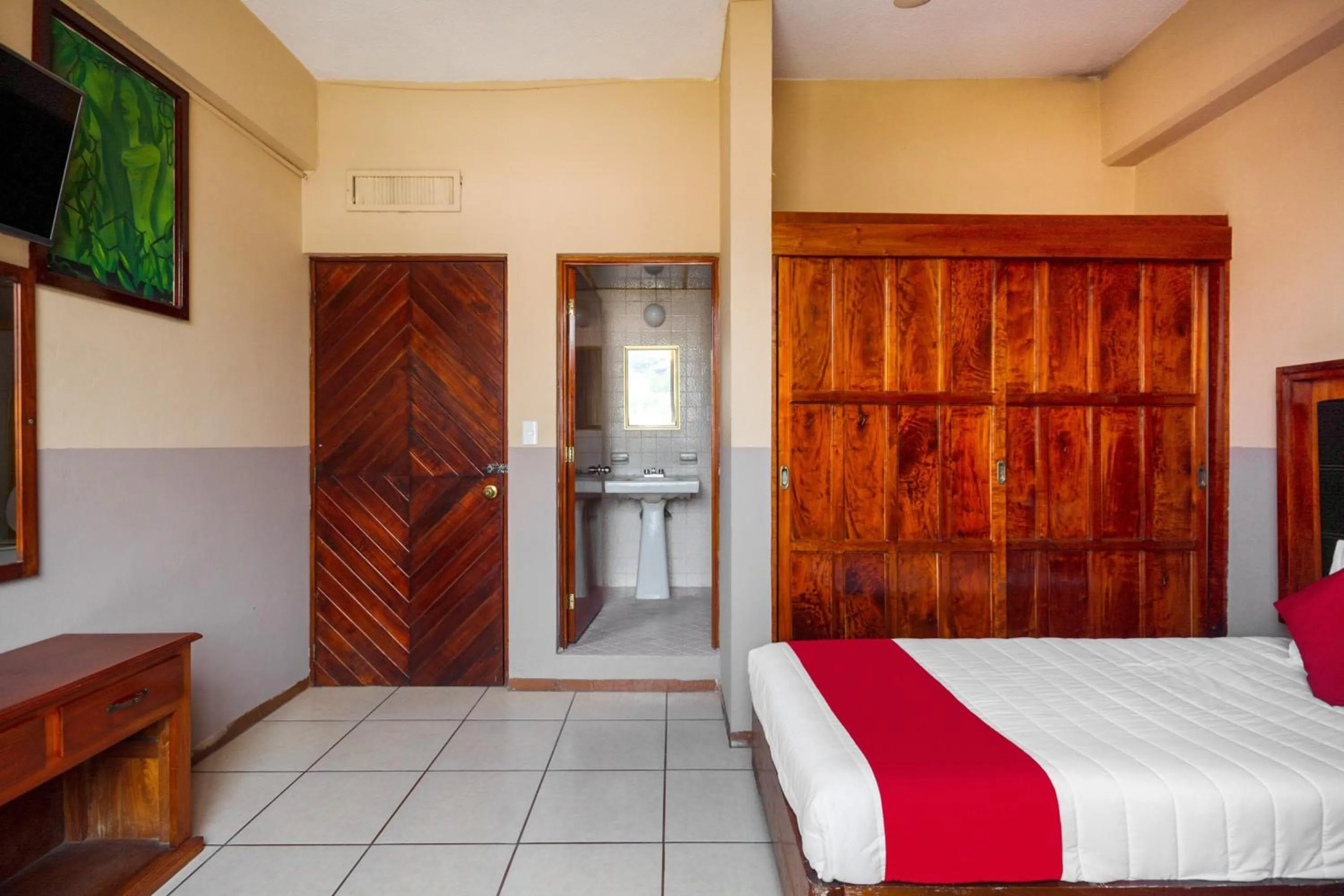 Bedroom, Bed in OYO Hotel Totonacapan, Papantla