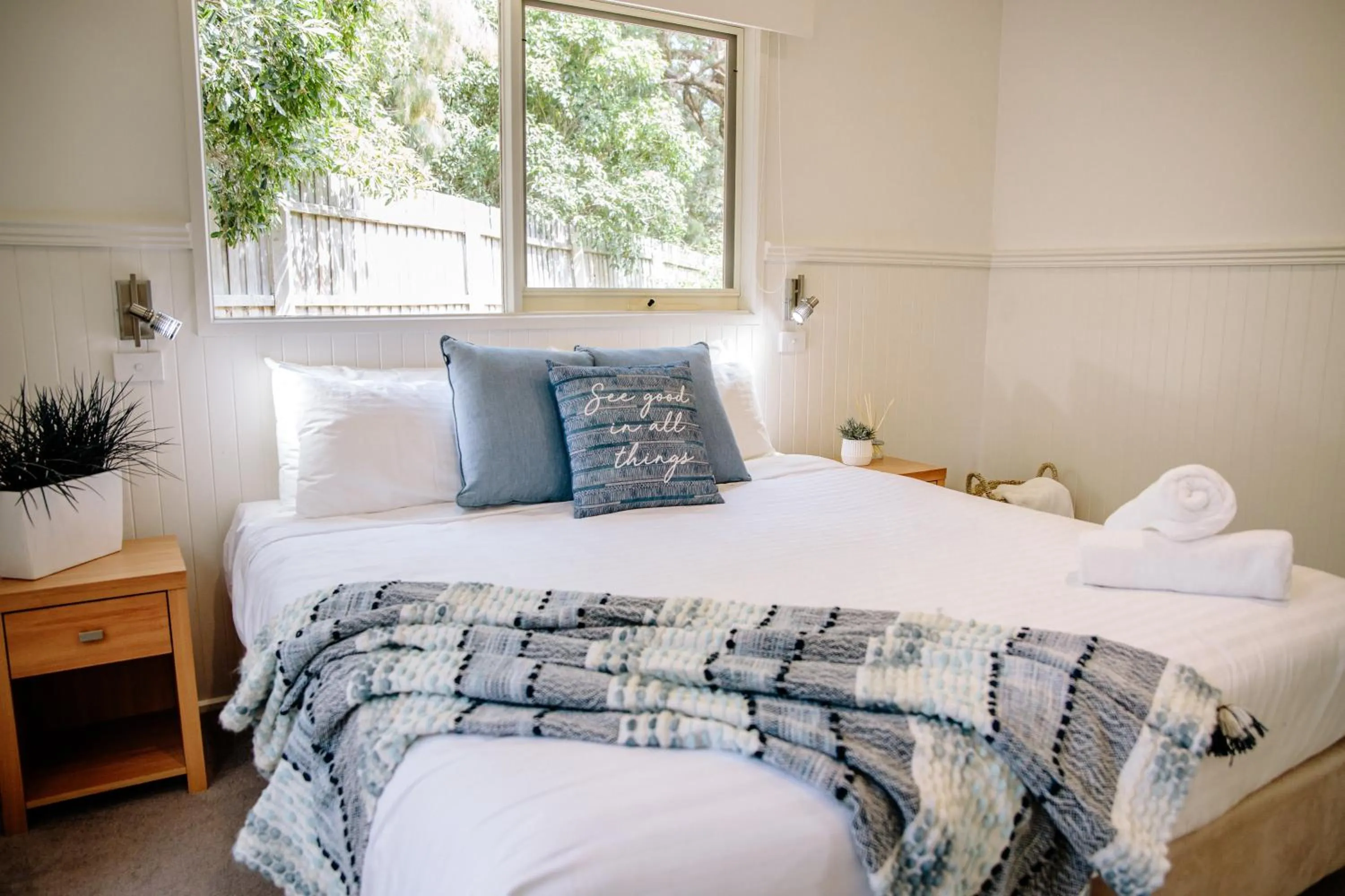 Bedroom, Bed in McMillans of Metung Coastal Resort