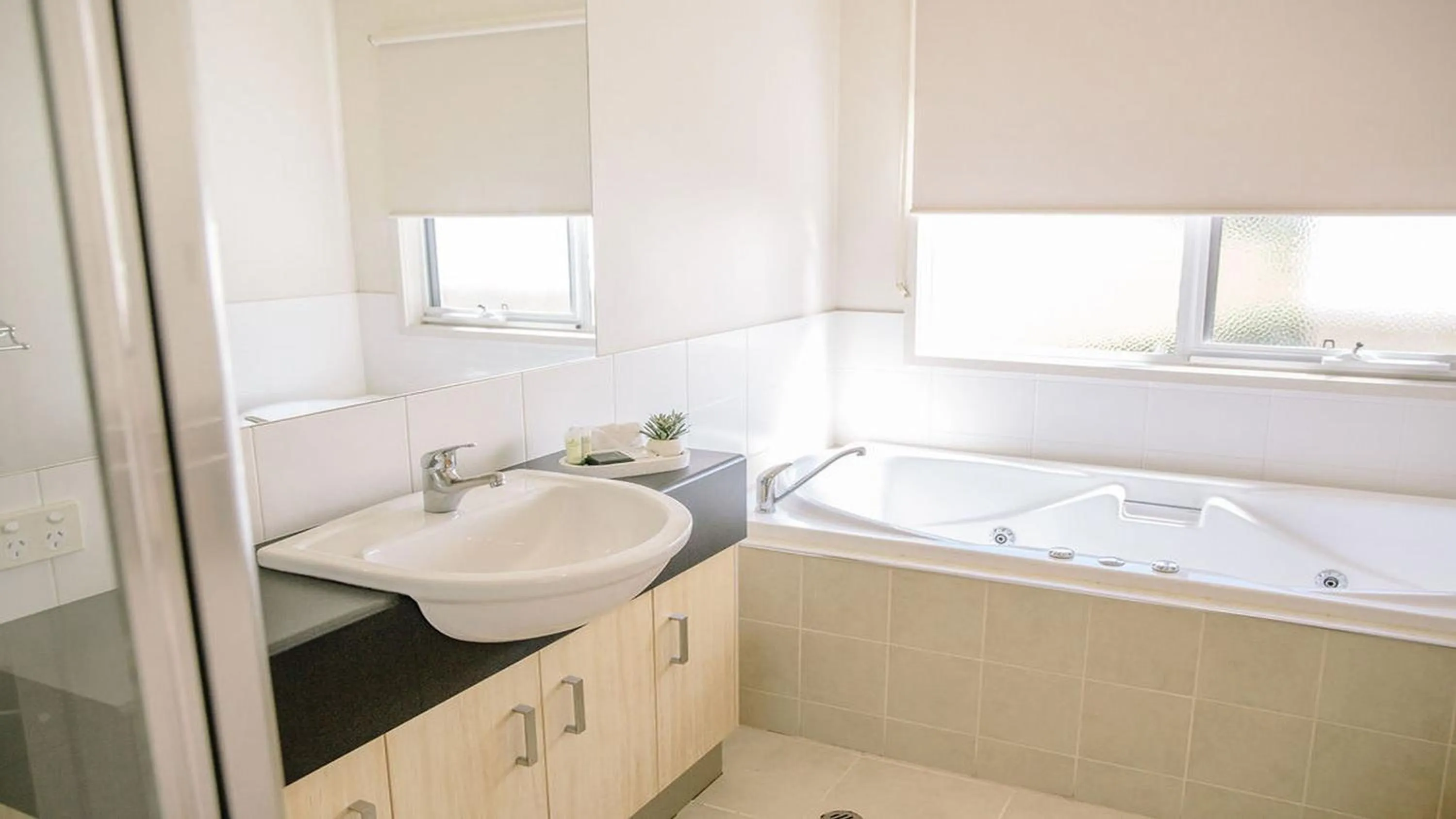 Bathroom in McMillans of Metung Coastal Resort