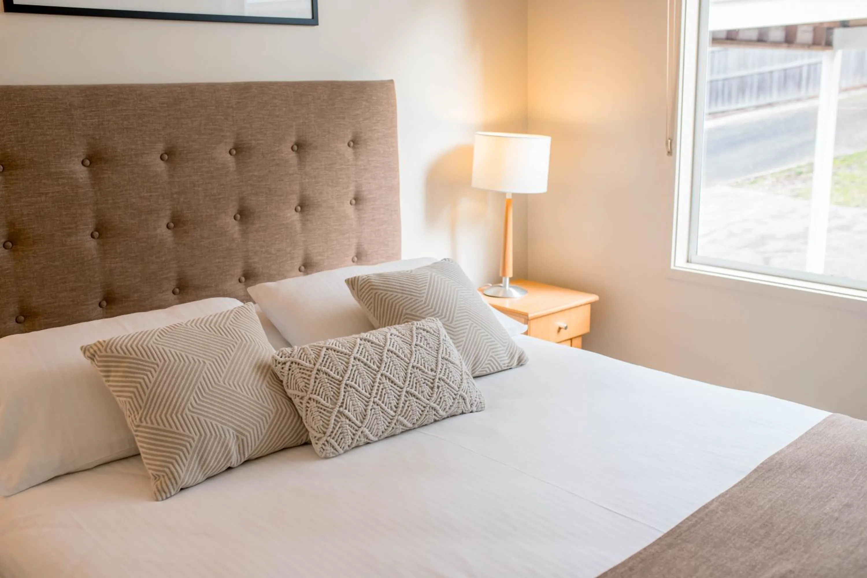 Bedroom, Bed in McMillans of Metung Coastal Resort