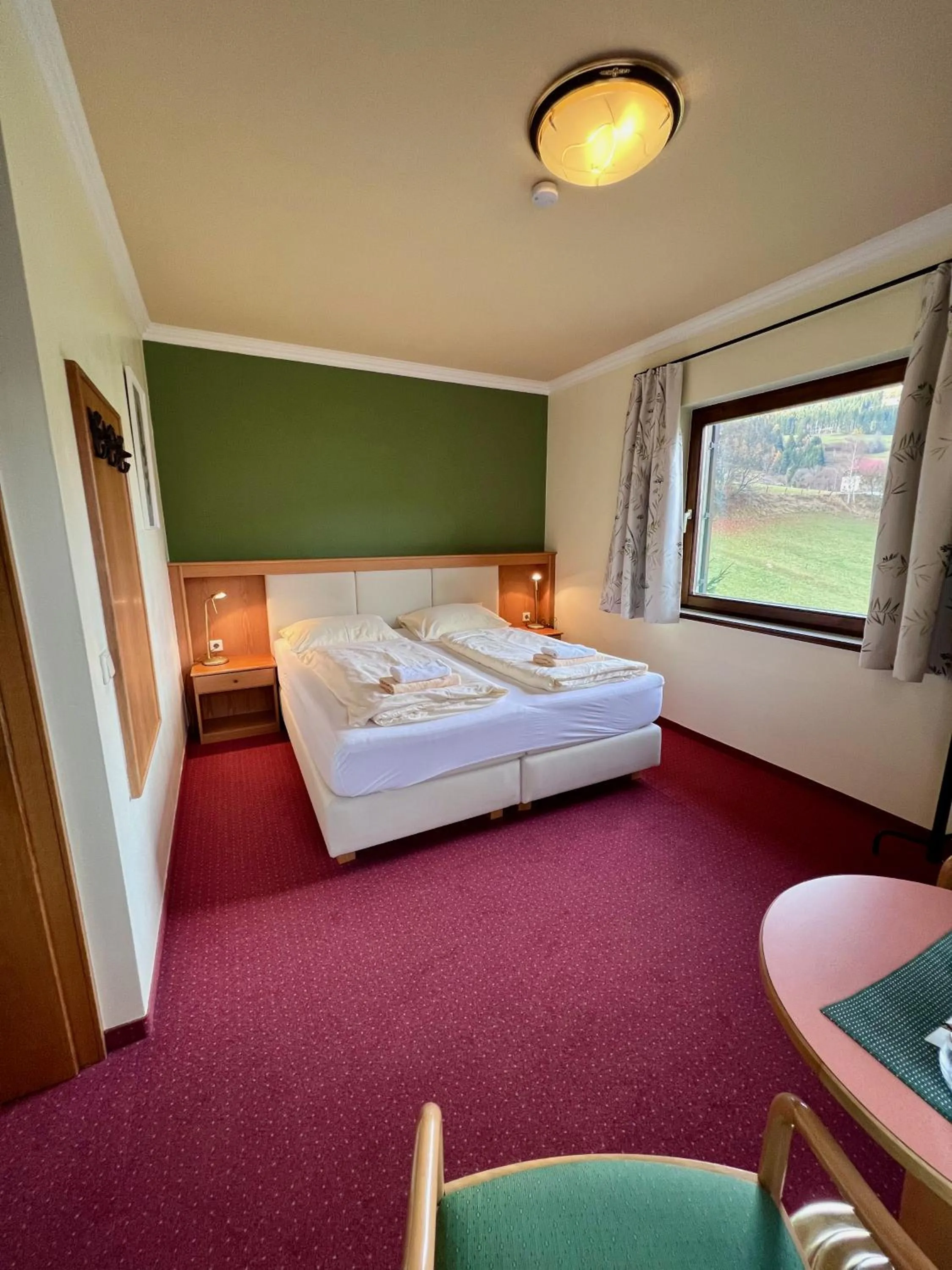 Bedroom, Bed in Pension Lambrecht