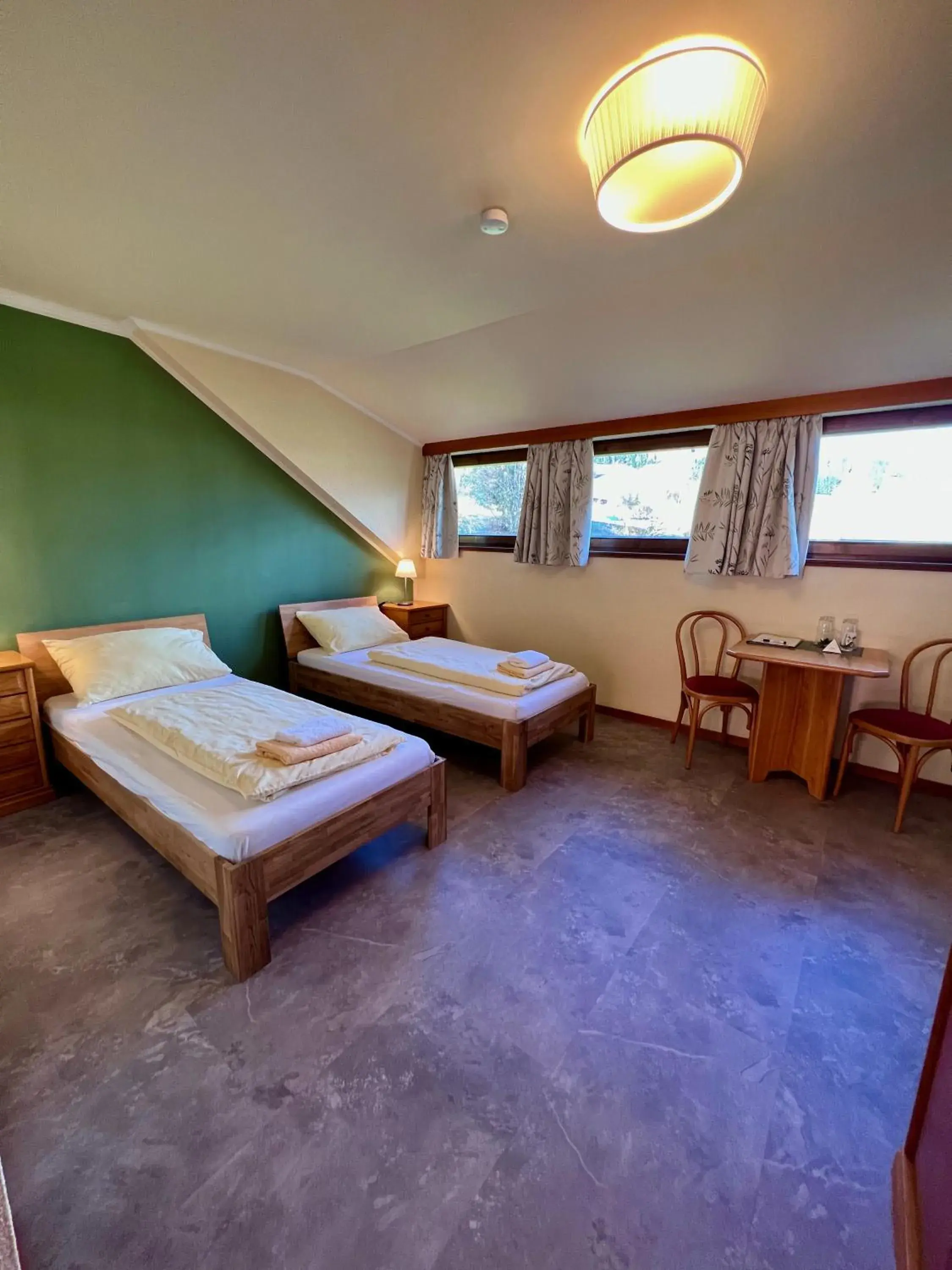 Twin Room with Private Bathroom in Pension Lambrecht Twin Room with Private Bathroom in Pension Lambrecht