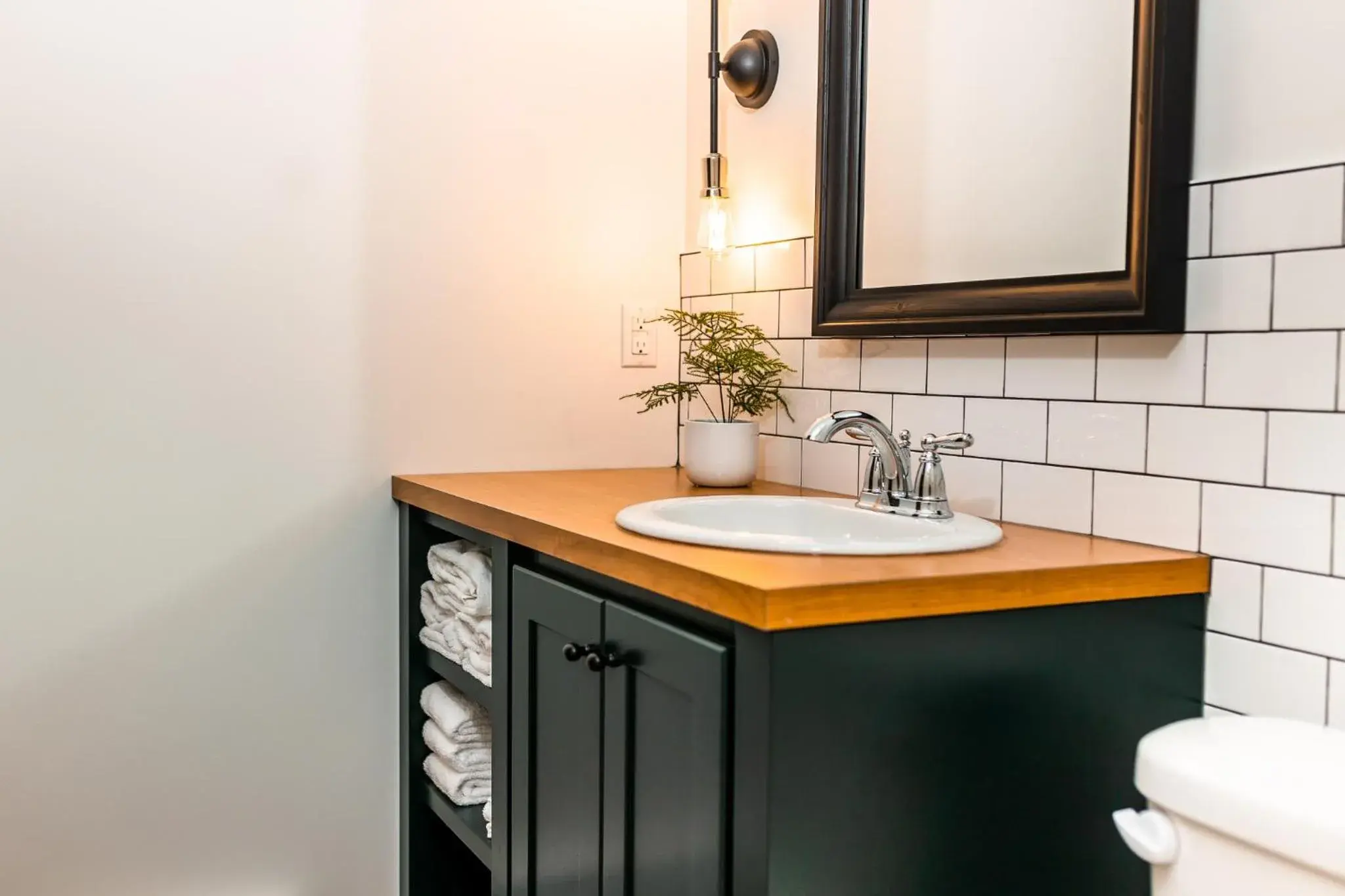Bathroom in Miette Mountain Cabins Bathroom in Miette Mountain Cabins