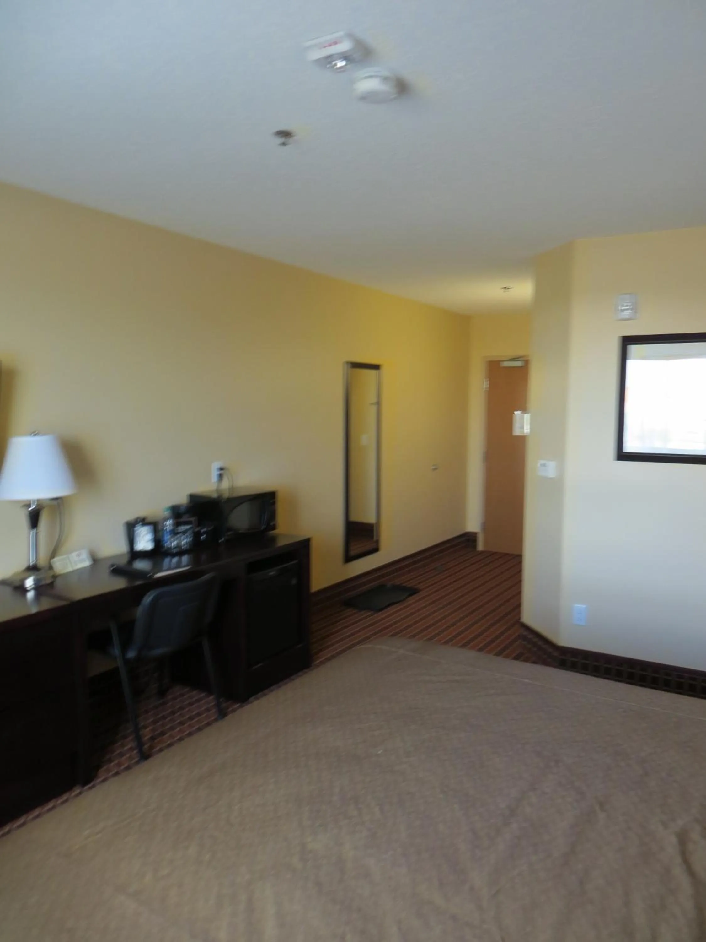 Bed in Poplar Tree Inn