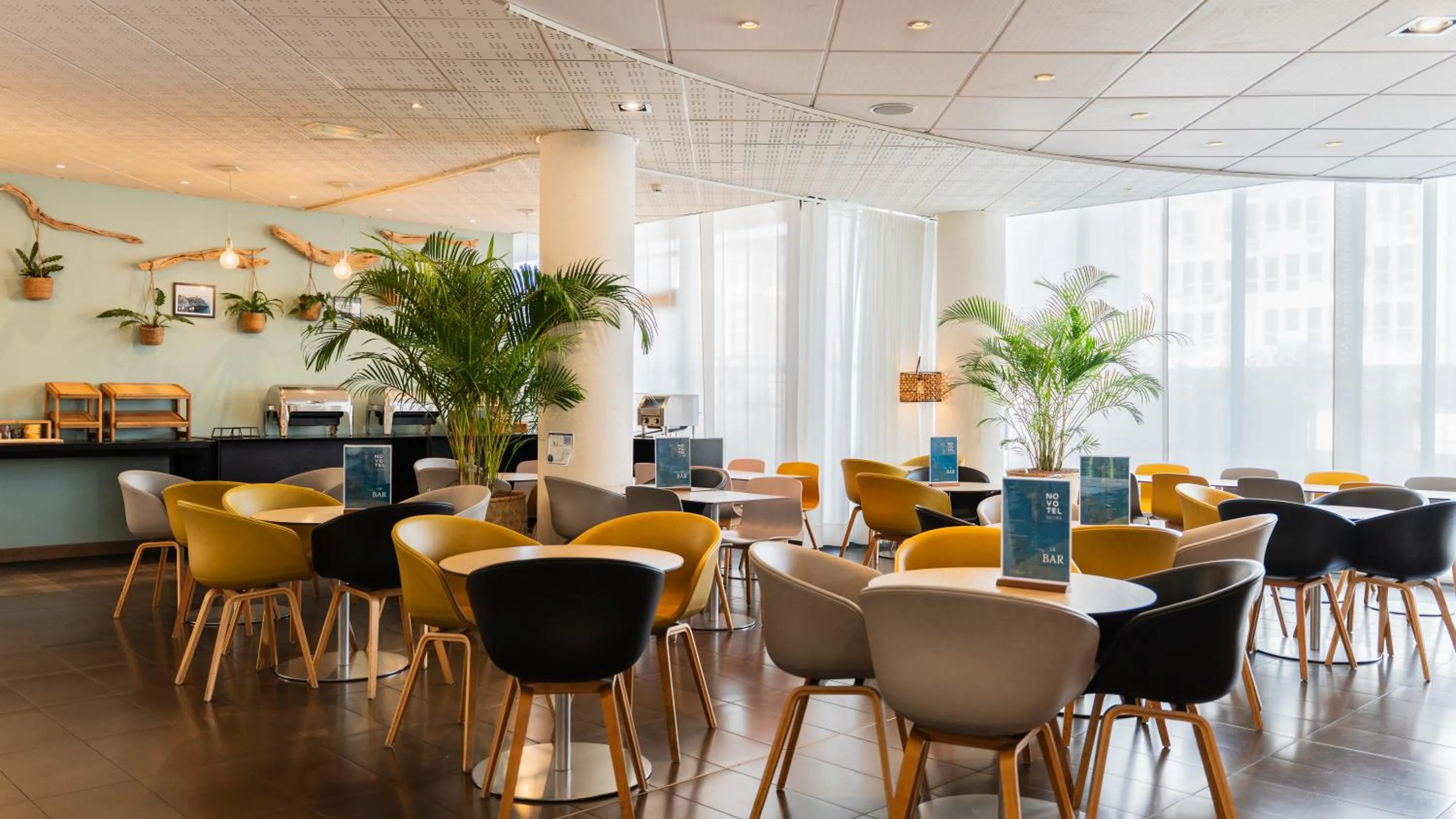 Breakfast in Novotel Suites Marseille Centre Euromed