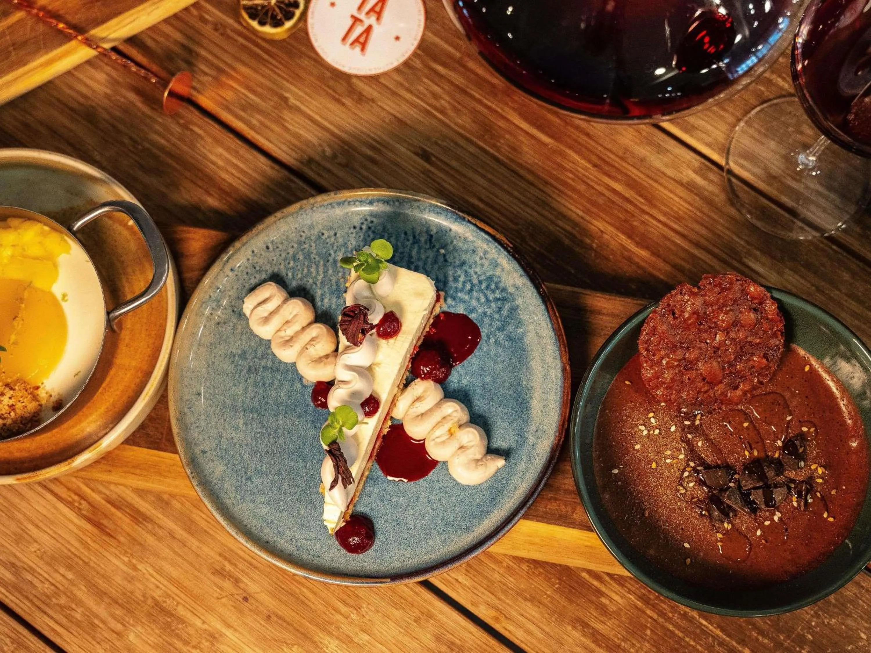 Restaurant/places to eat in Novotel Suites Marseille Centre Euromed