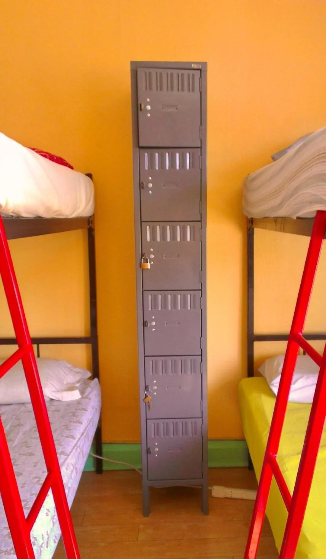 bunk bed, Bed in The Only Backpacker's Inn