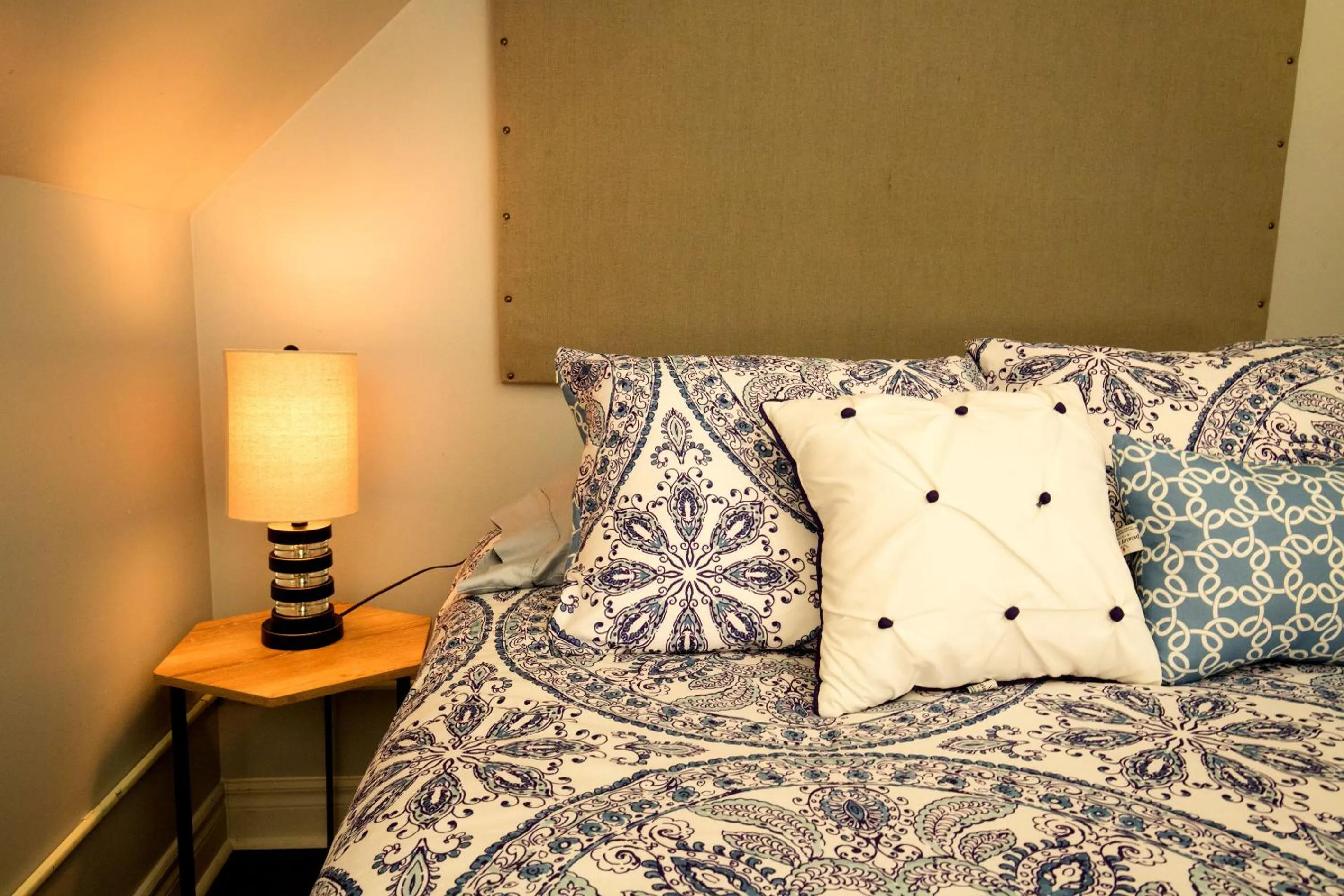 Bedroom, Bed in The Only Backpacker's Inn