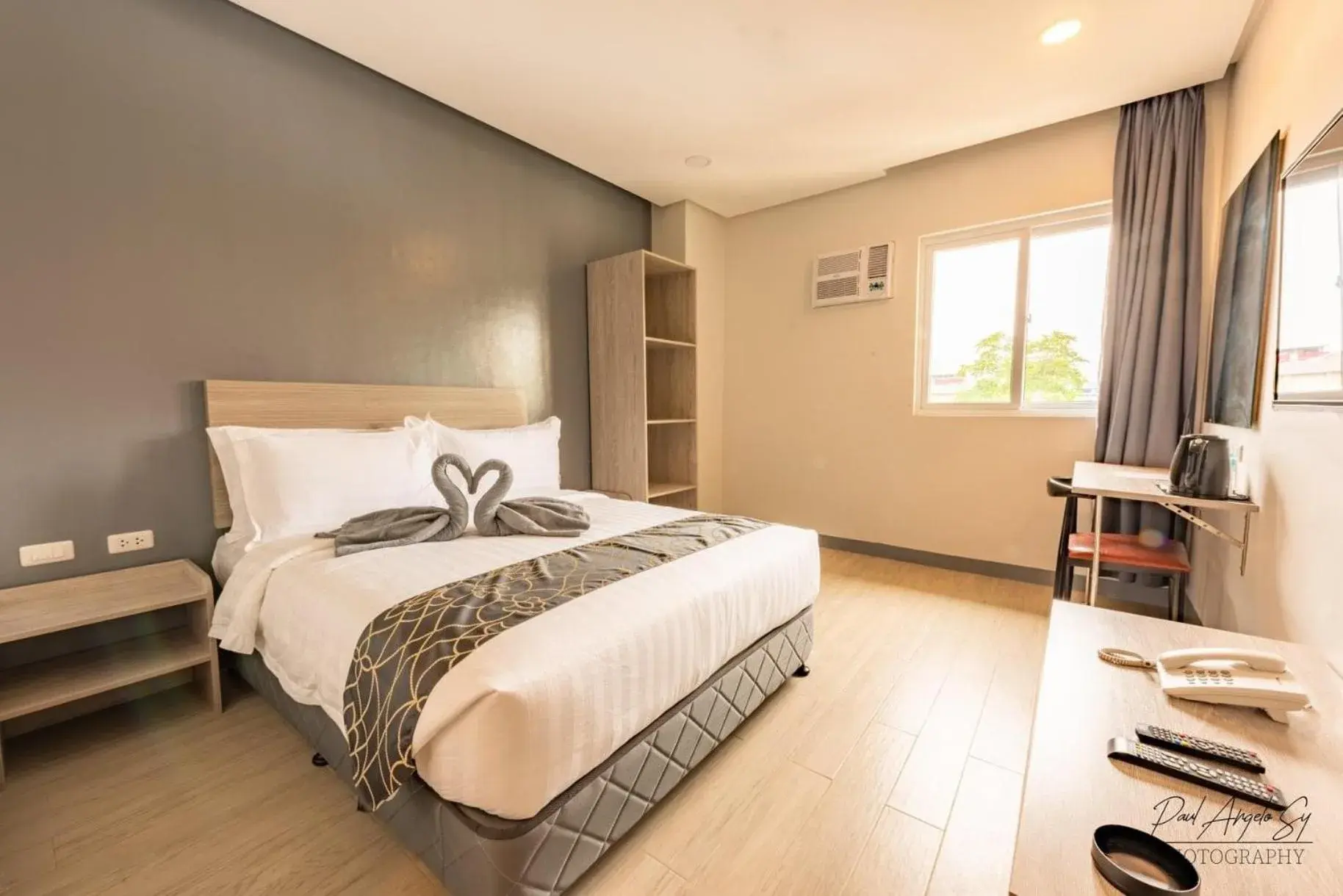 Bed in Hotel One Bed in Hotel One