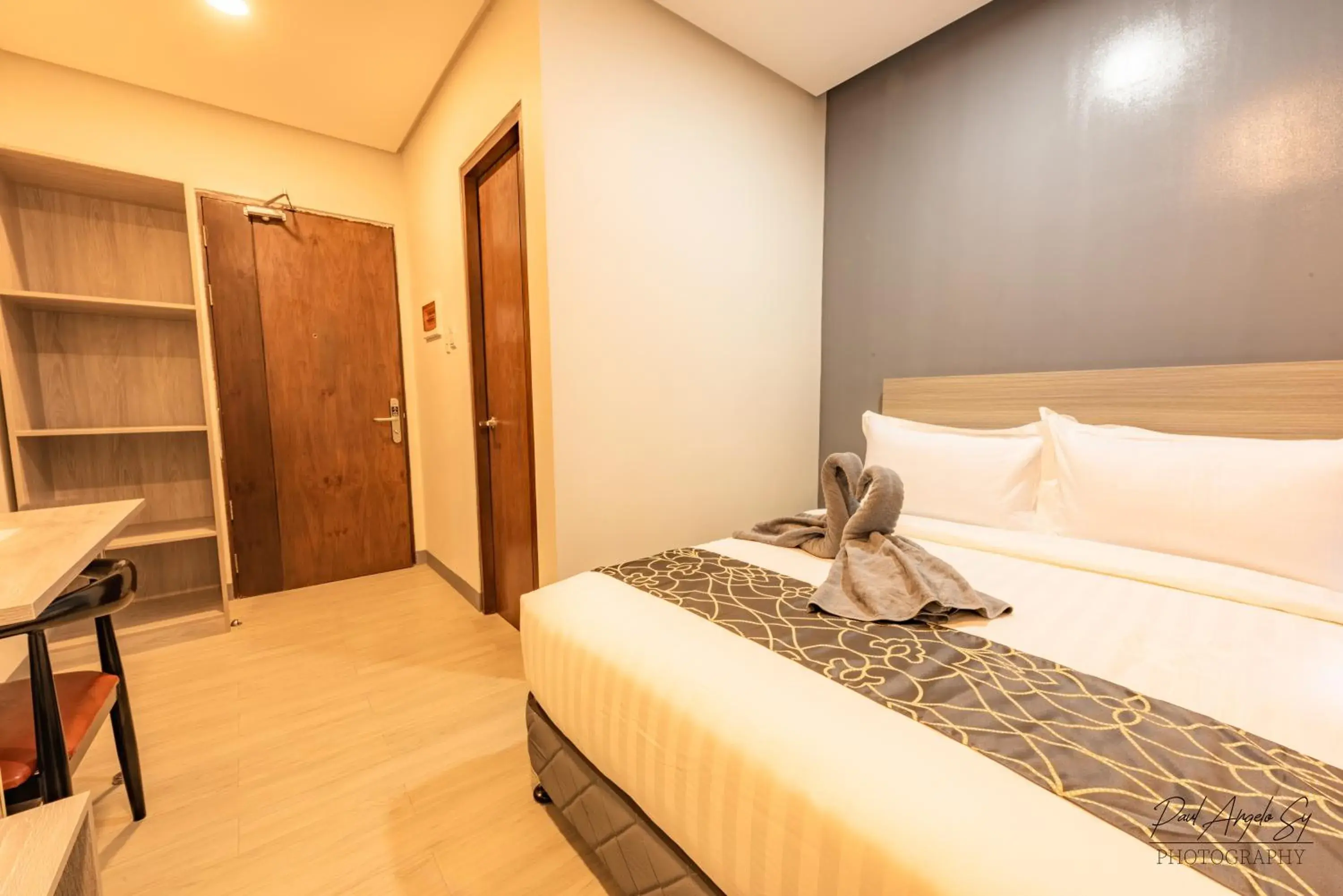 Bed in Hotel One Bed in Hotel One