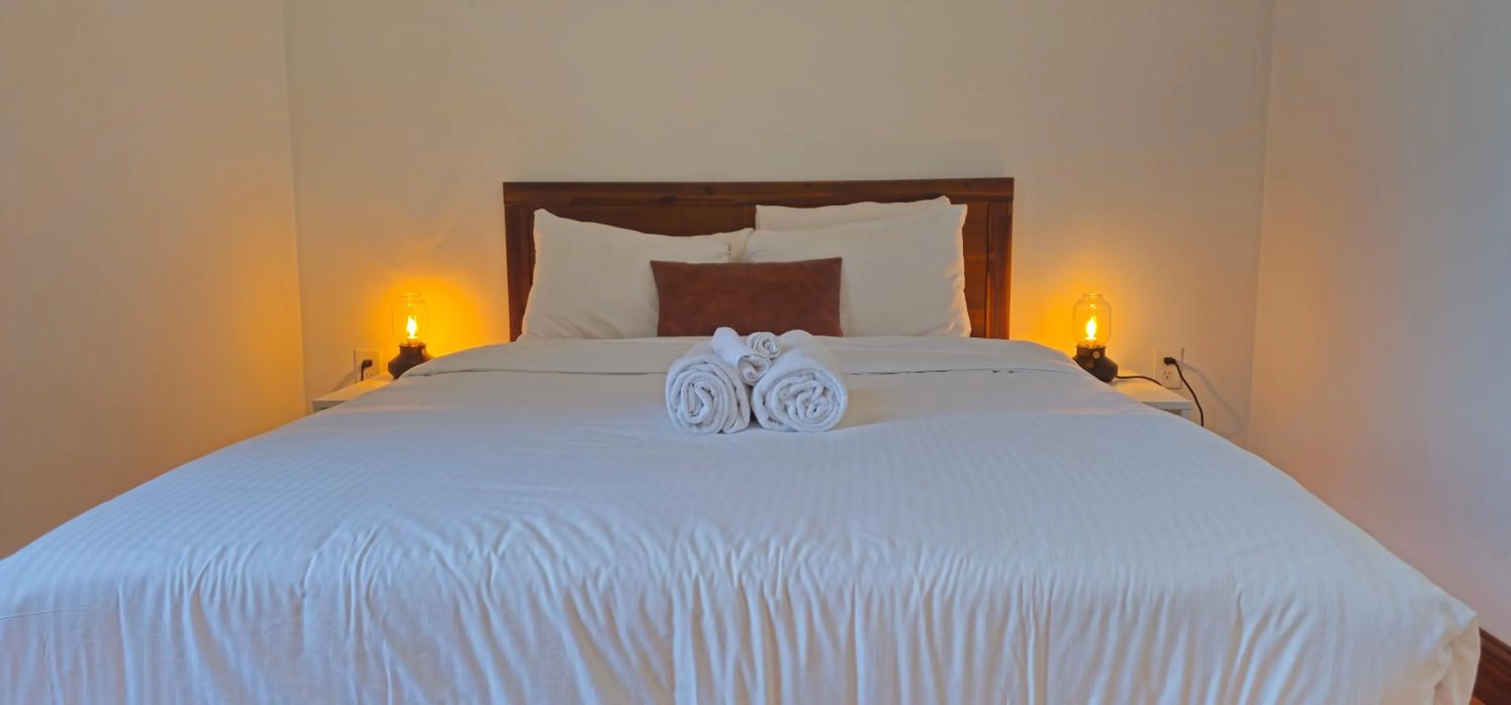 Bedroom, Bed in Sosuite at Independence Lofts - Callowhill