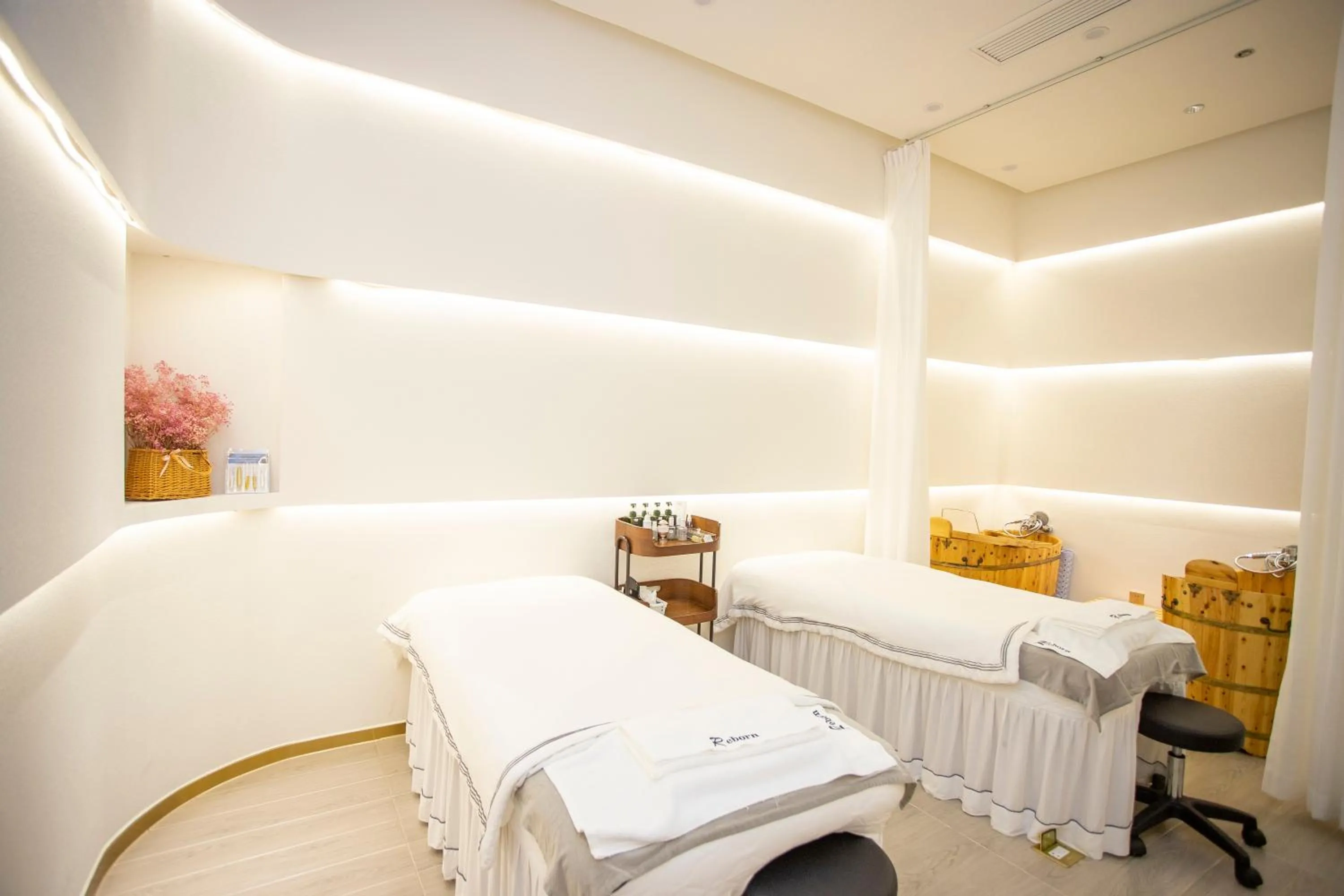 Entertainment, Bed in Yuyao Bright hotel