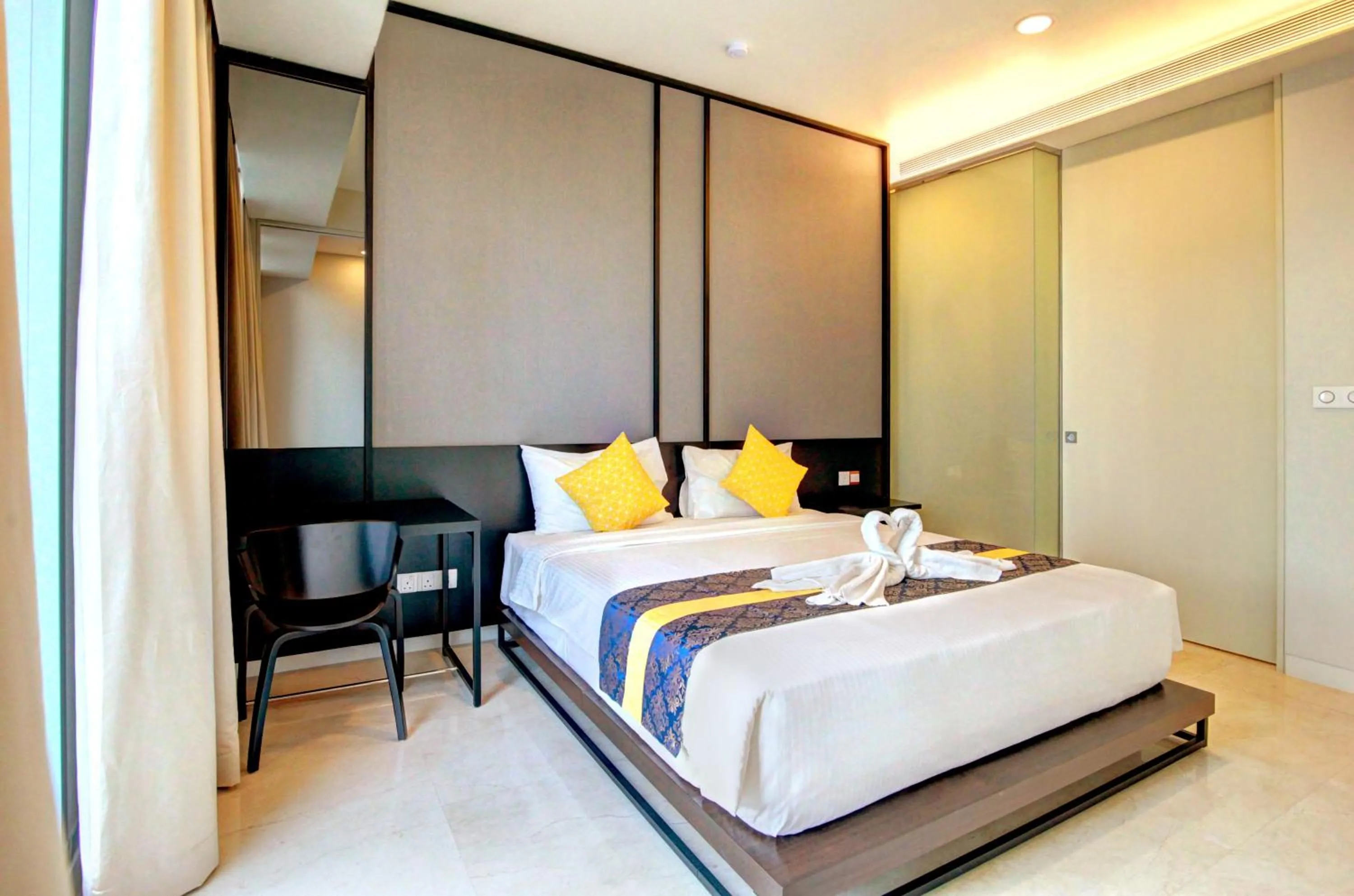 Bed in Tropicana The Residences KLCC by Vale Pine