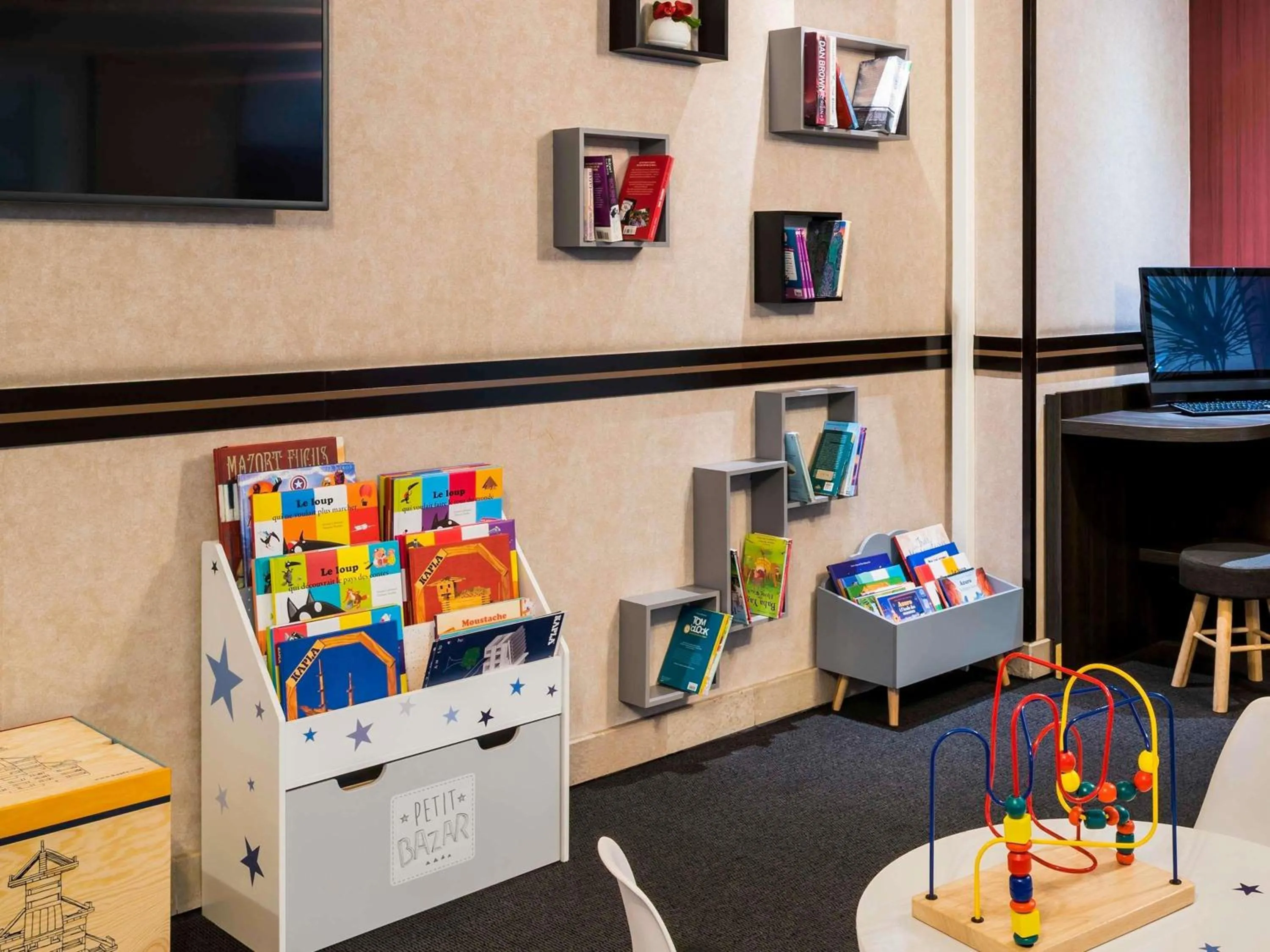 Property building in Aparthotel Adagio Paris Opéra