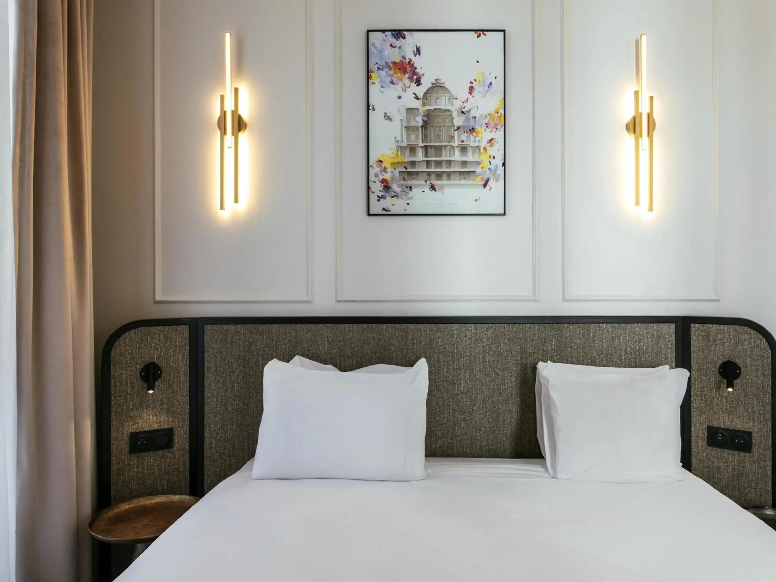 Bedroom, Bed in Aparthotel Adagio Paris Opéra Bedroom, Bed in Aparthotel Adagio Paris Opéra