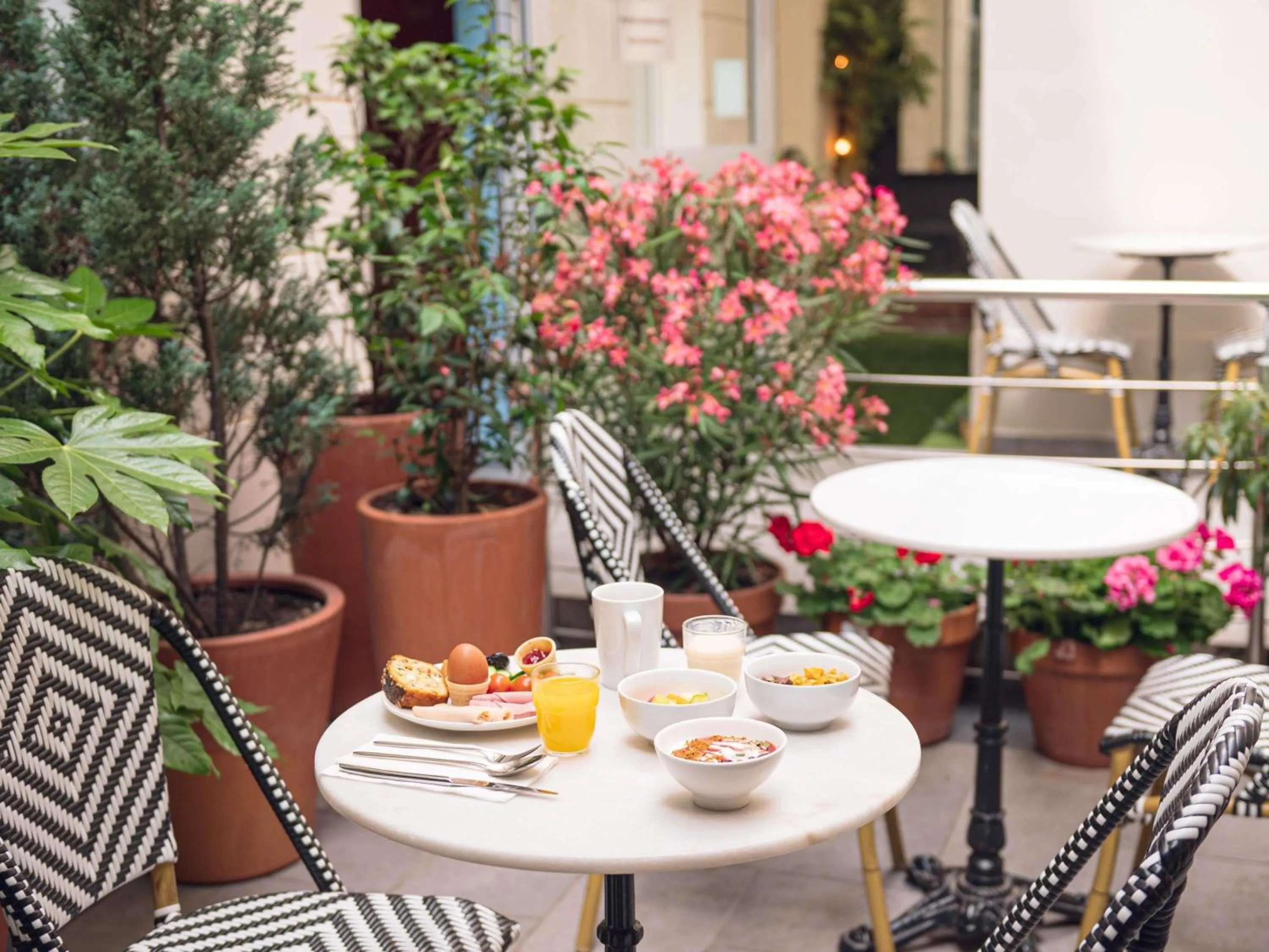 Breakfast in Ibis Styles Paris Batignolles