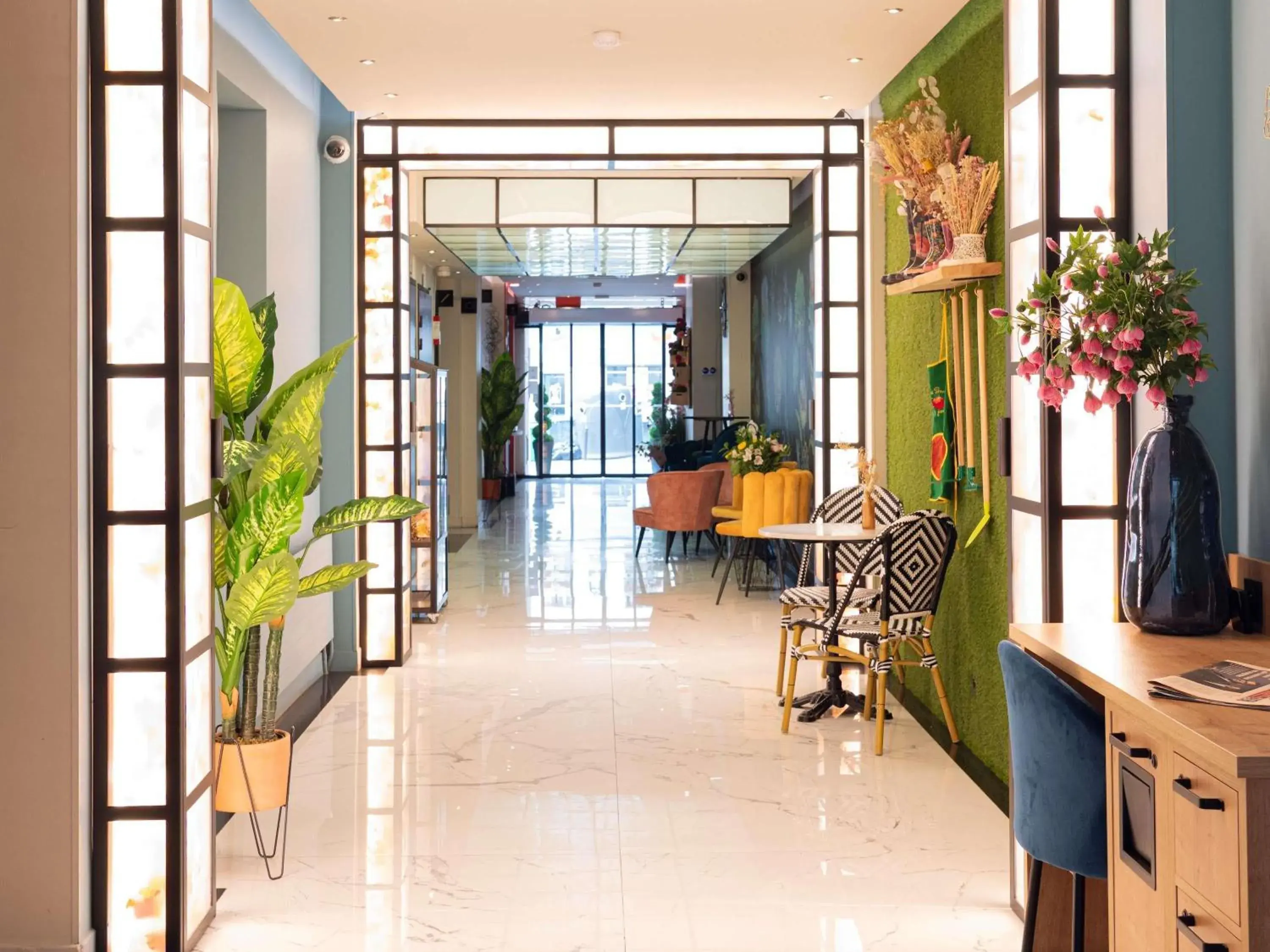 Property building in Ibis Styles Paris Batignolles Property building in Ibis Styles Paris Batignolles