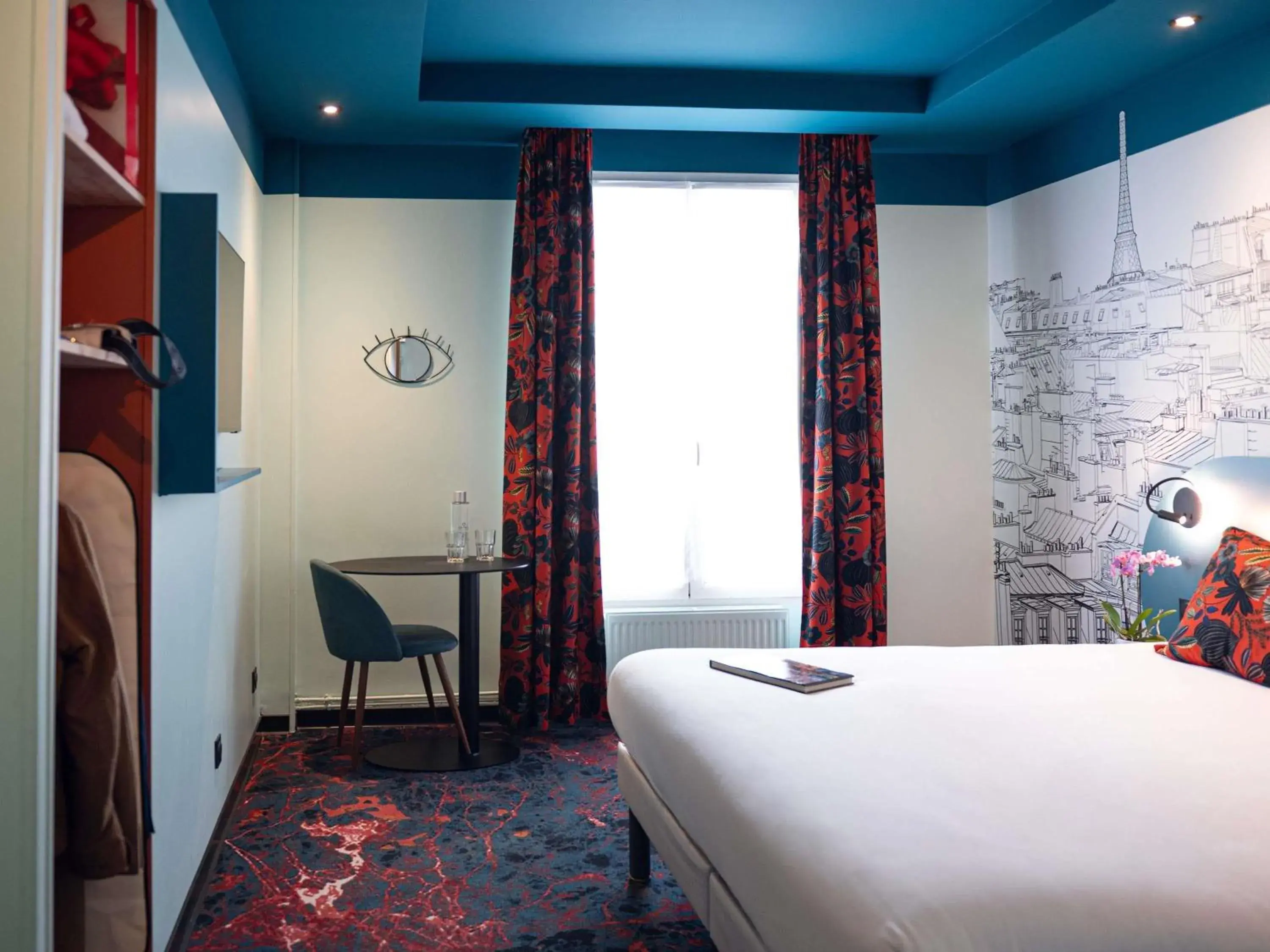 Bedroom, Bed in Ibis Styles Paris Batignolles Bedroom, Bed in Ibis Styles Paris Batignolles