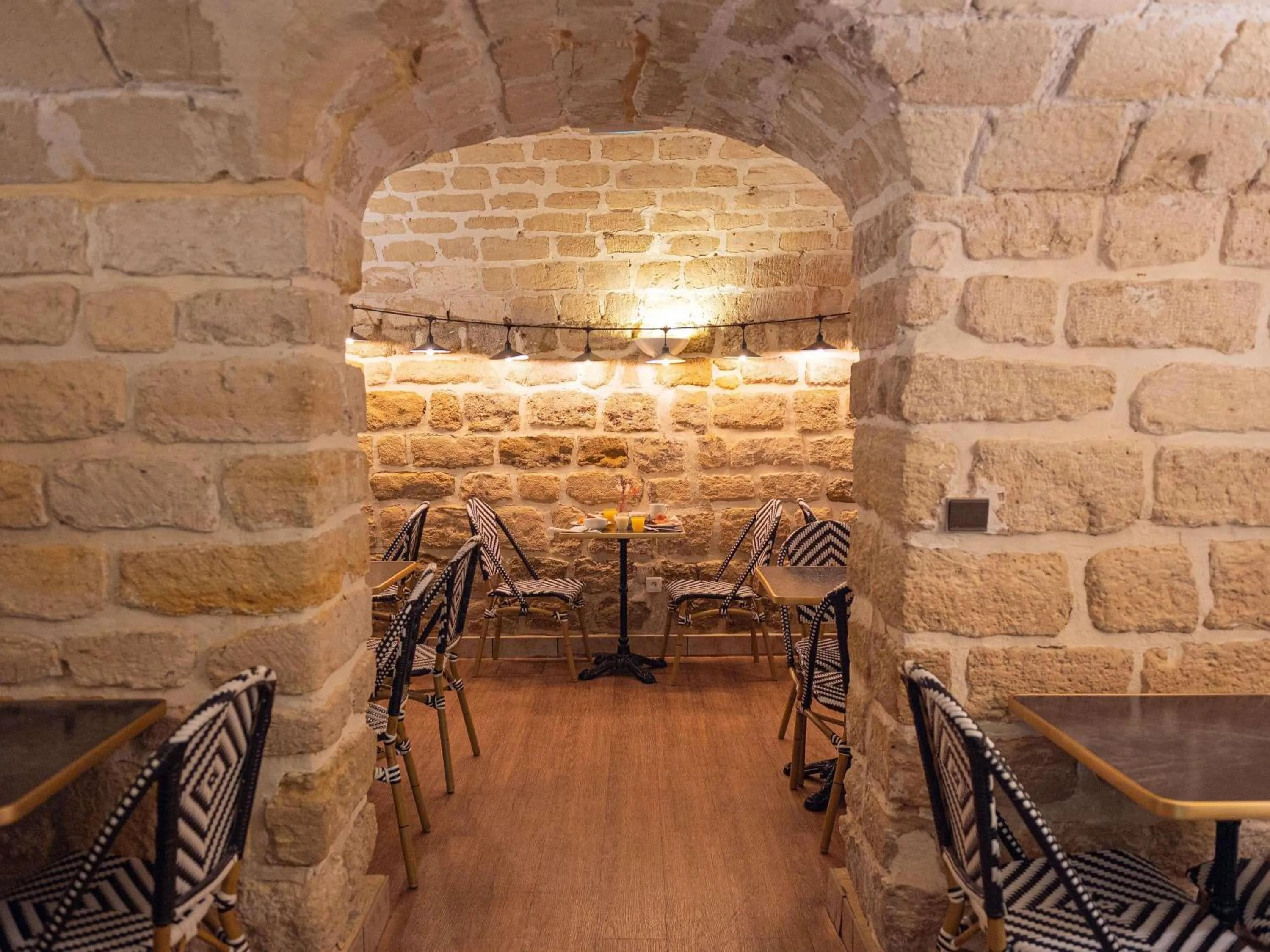 Breakfast in Ibis Styles Paris Batignolles