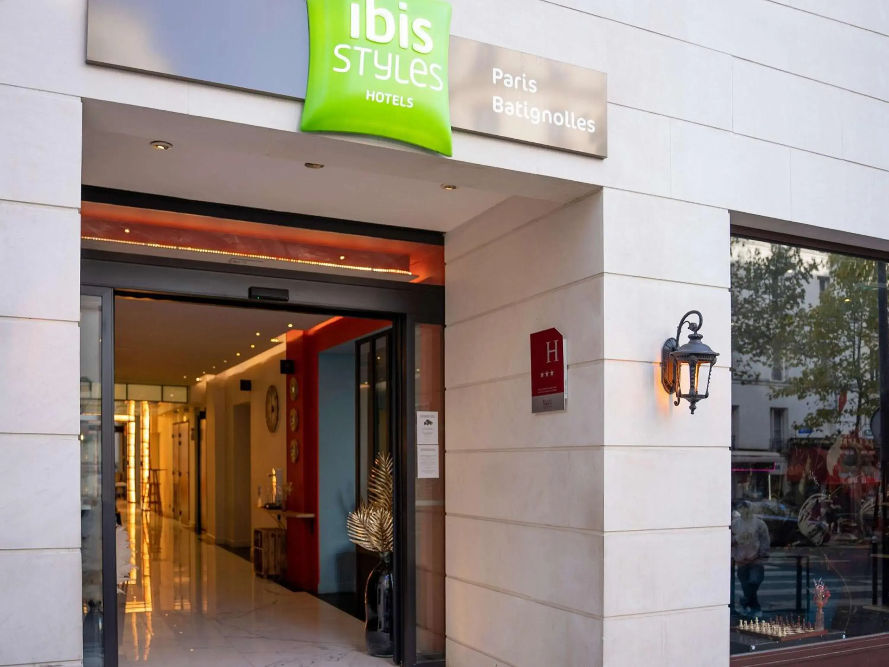 Property building in Ibis Styles Paris Batignolles Property building in Ibis Styles Paris Batignolles